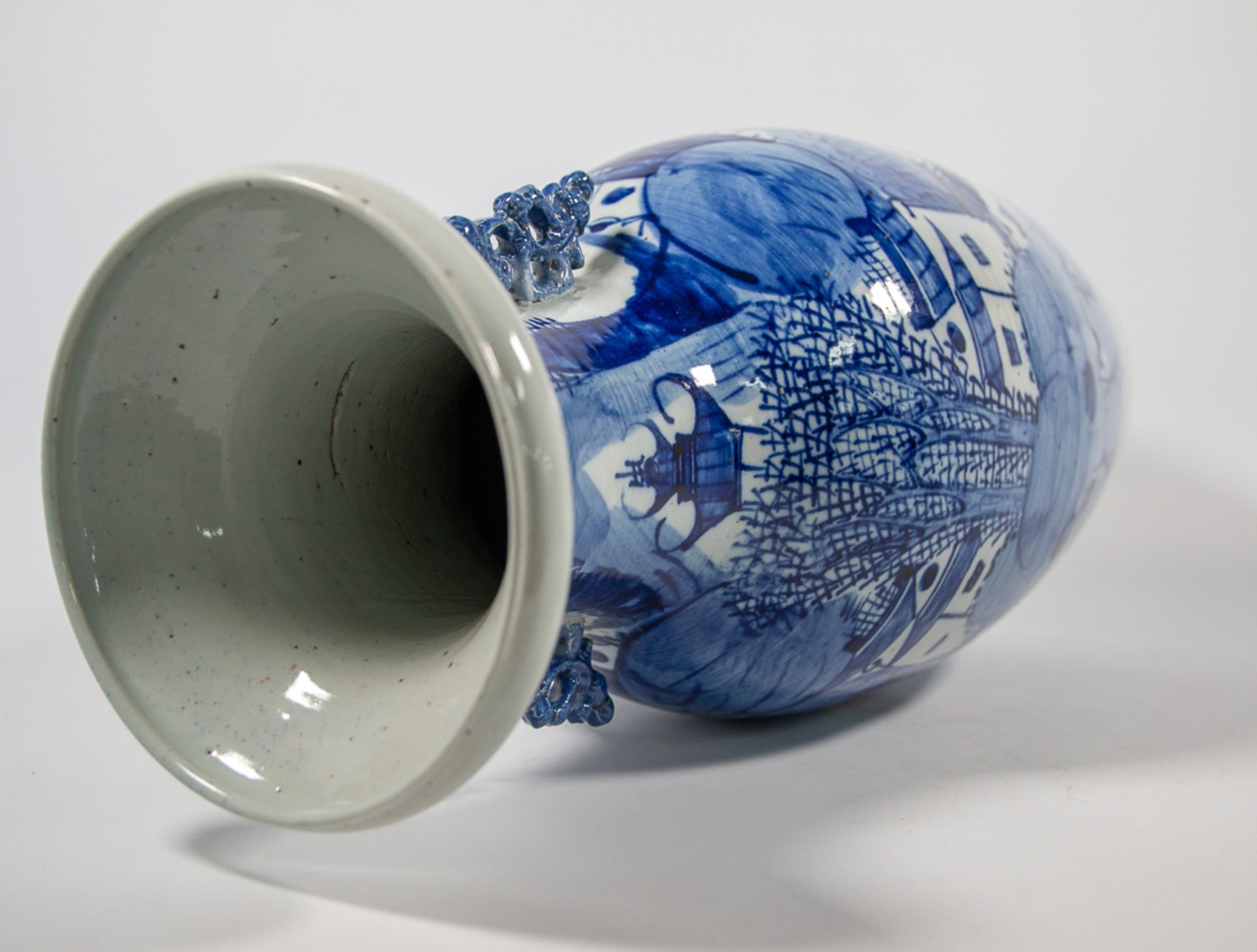 Pair of Chinese vases, blue white. - Image 14 of 14