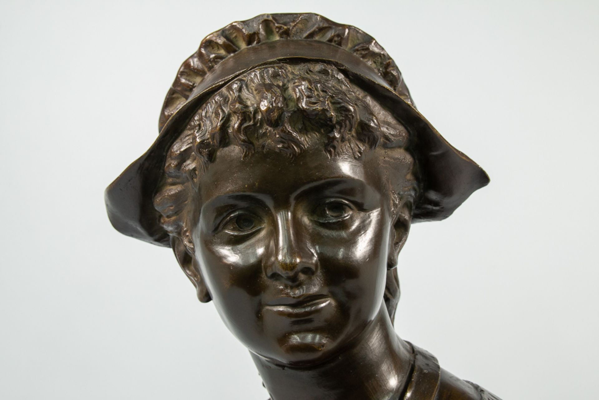 Bronze buste - Image 9 of 18