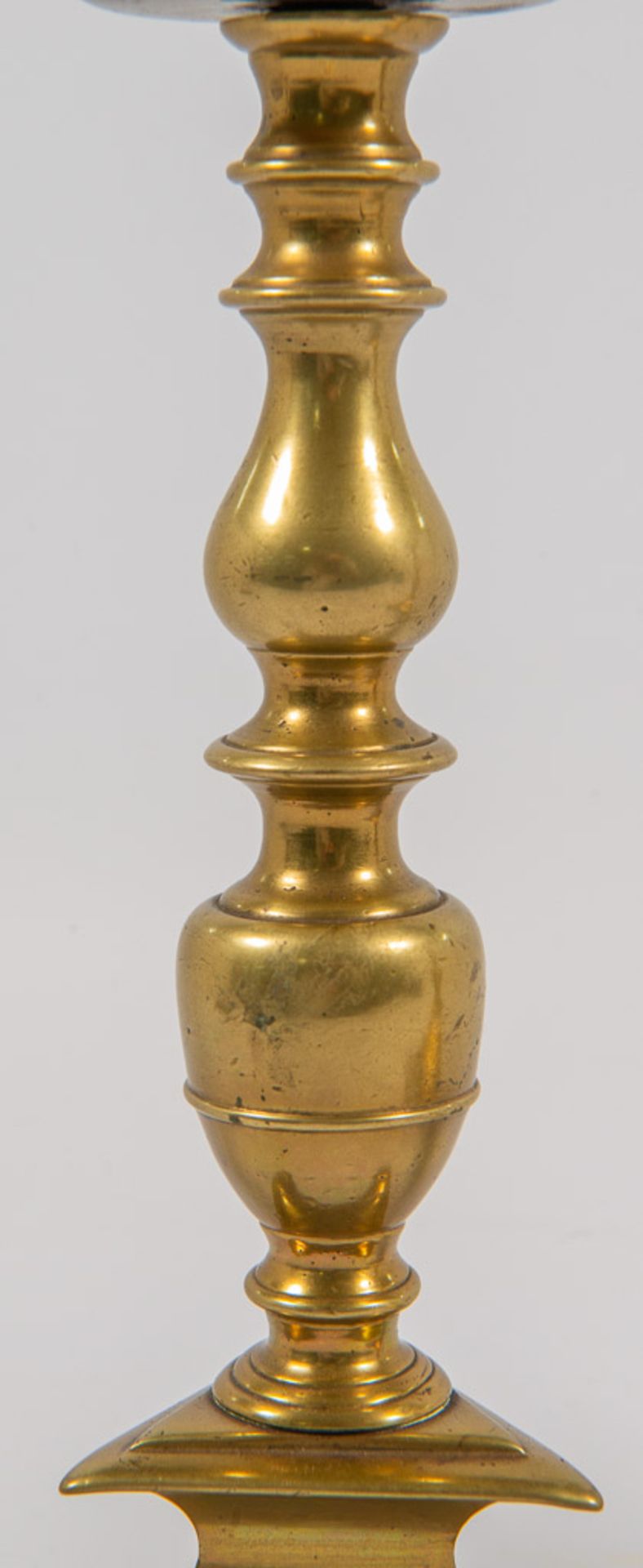 Pair of bronze candelabra, 18th century - Image 5 of 10