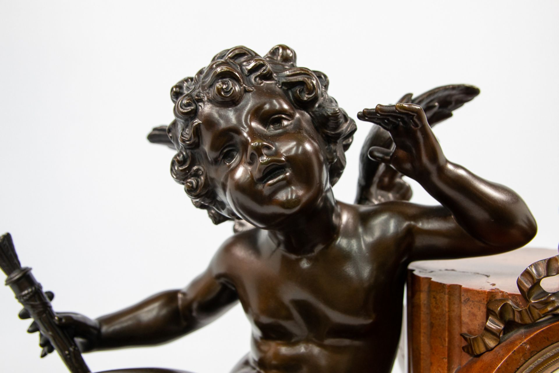 Clock with putto - Image 5 of 14
