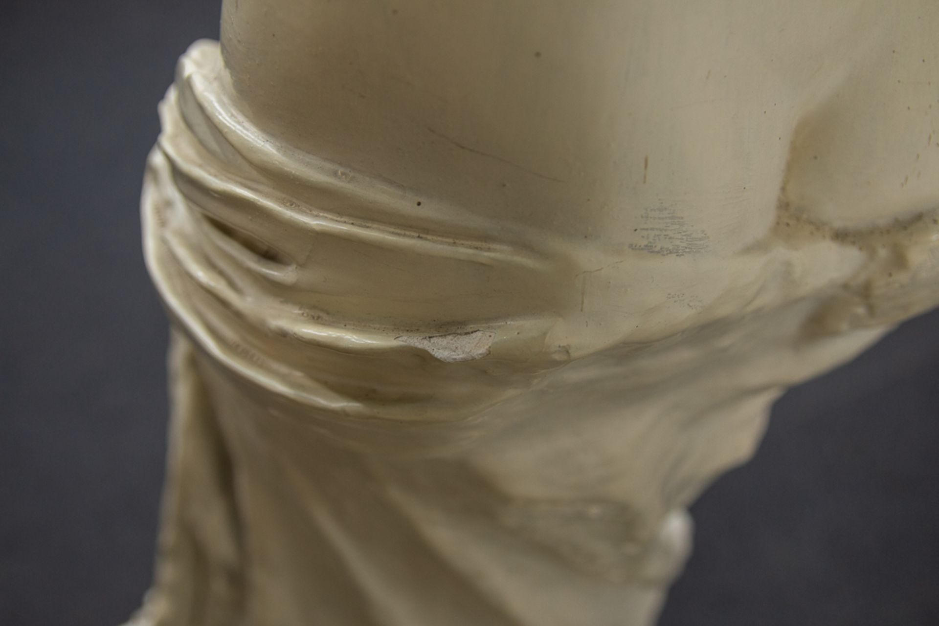 Plaster Statue Venus of Milo - Image 13 of 13