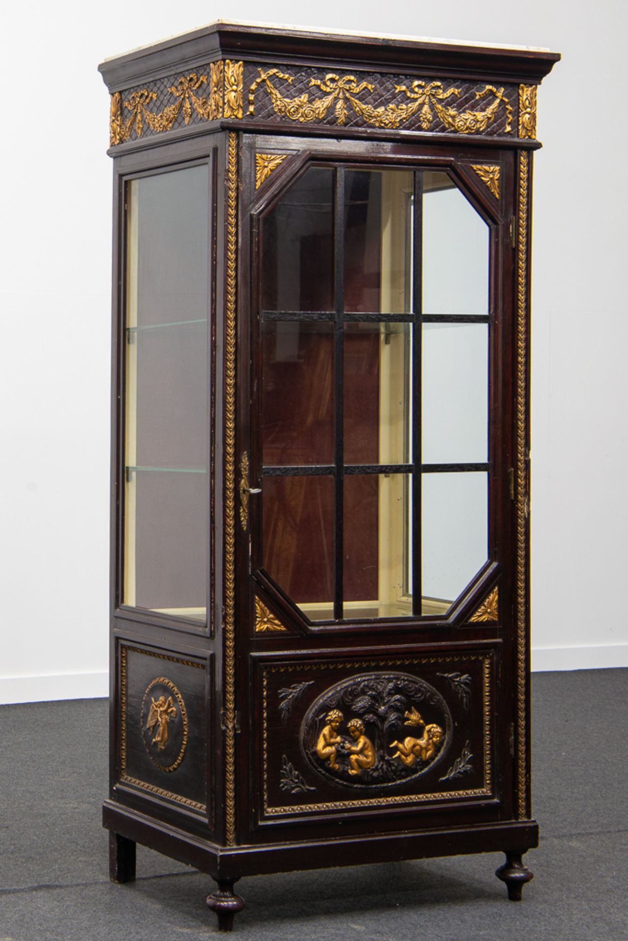 Display cabinet - Image 9 of 13