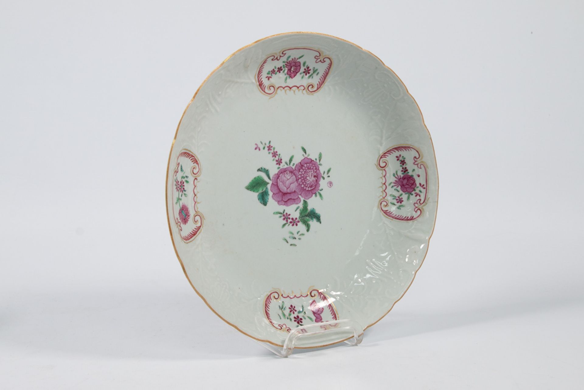 Collection of 5 Famille rose plates - Image 27 of 33
