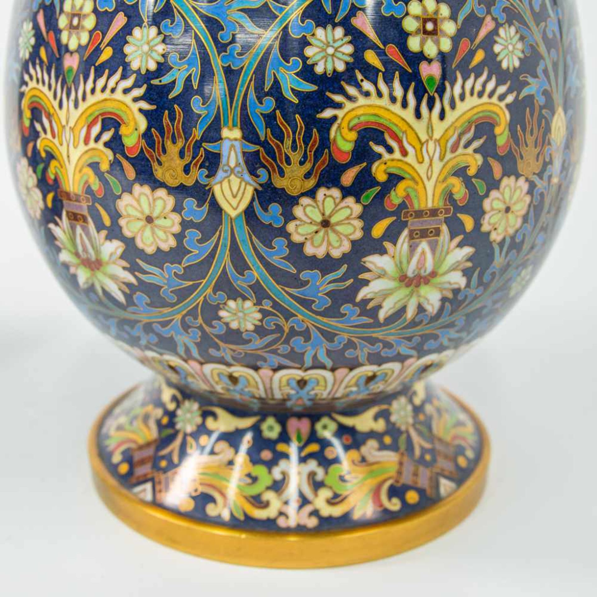 Pair of CloisonnÈ vases - Bild 9 aus 9
