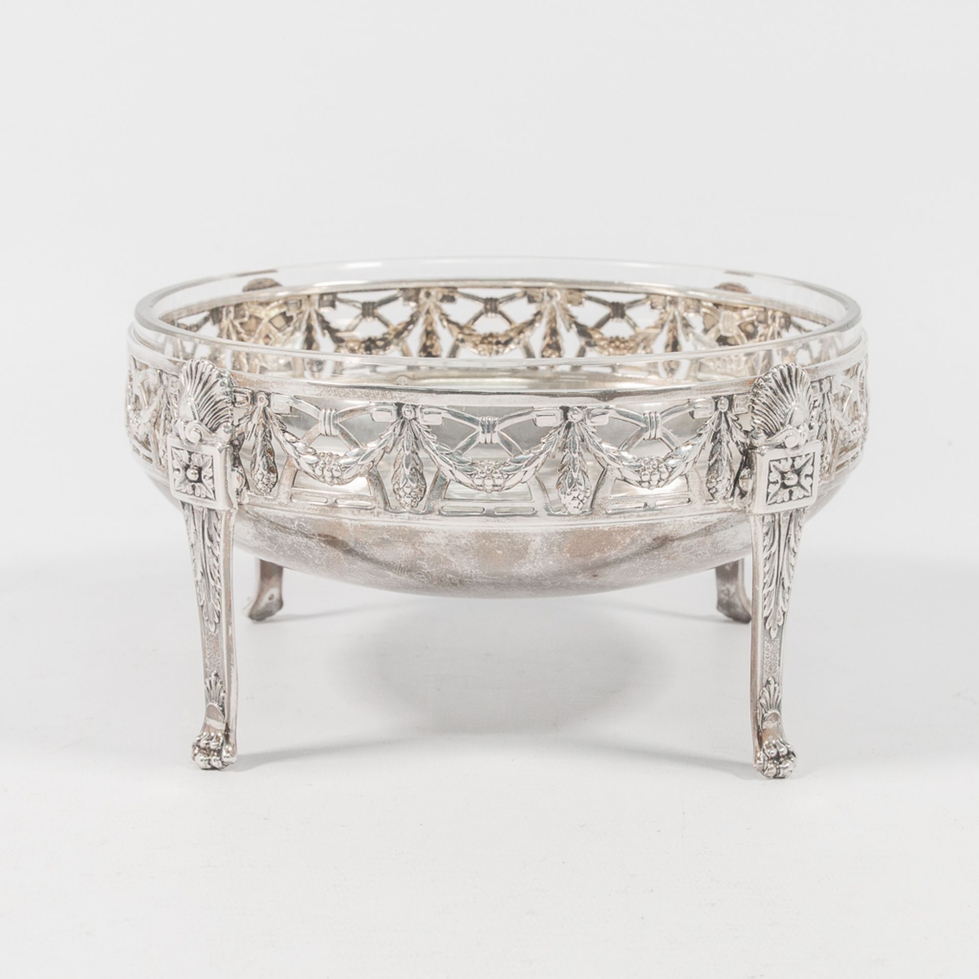 Crystal bowl on silver base.