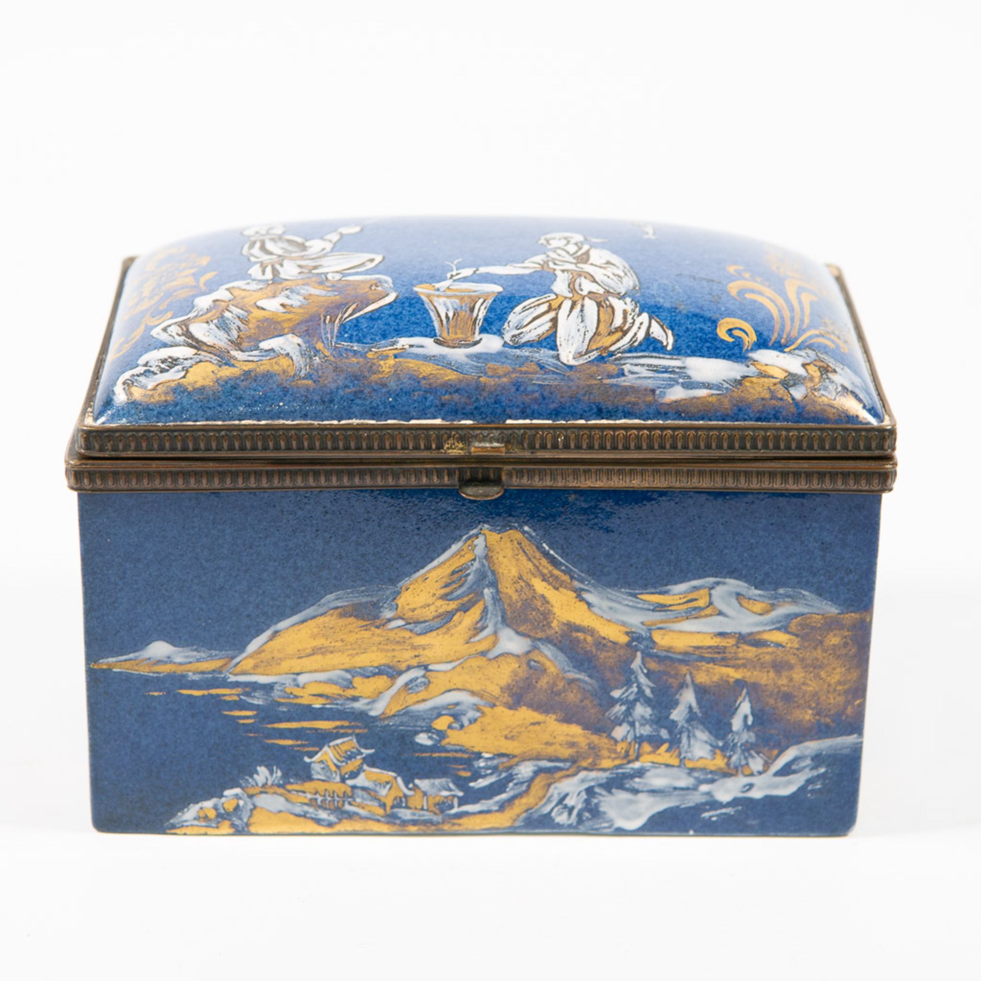 Porcelain jewelry box - Bild 9 aus 11