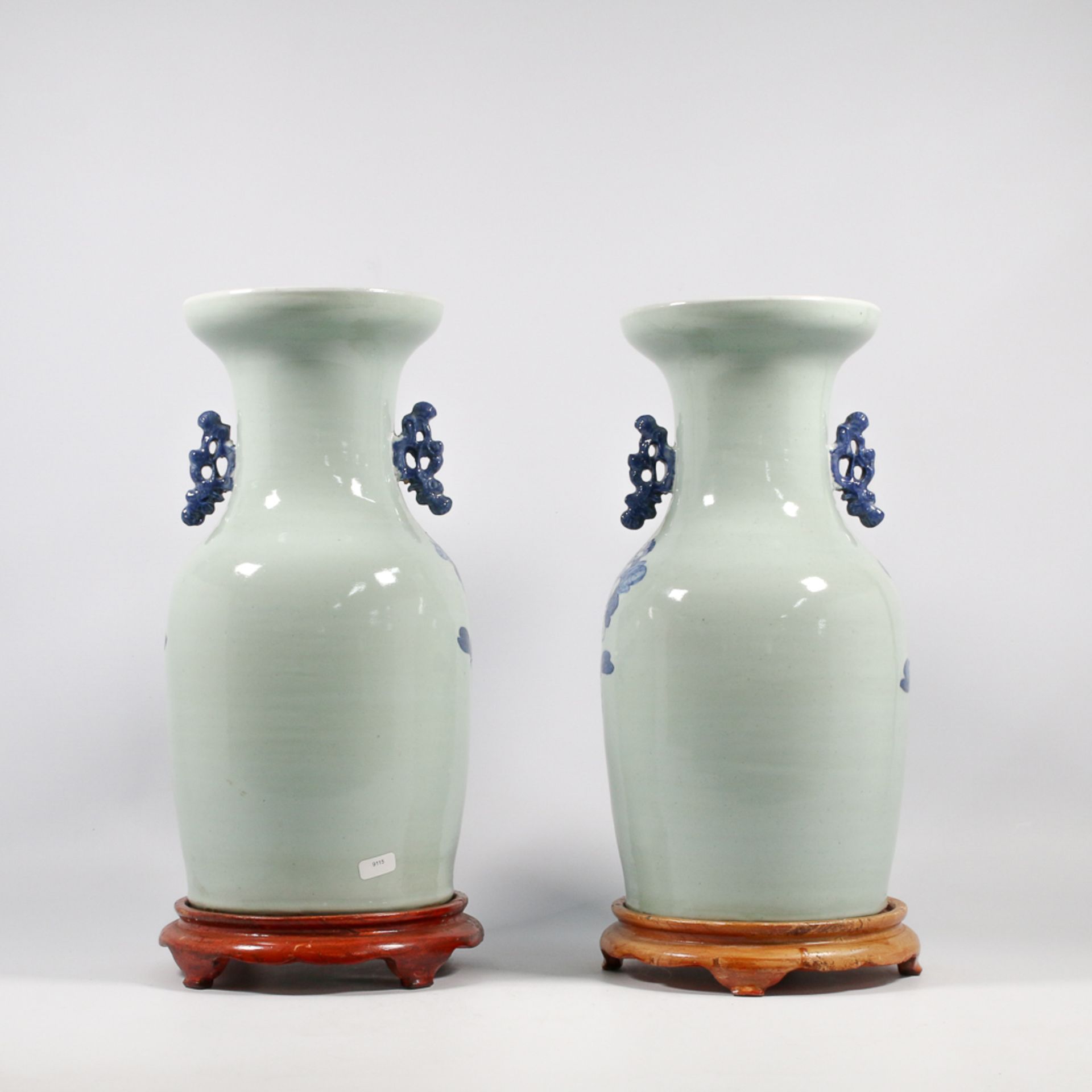 Pair of Chinese vases - Image 6 of 16