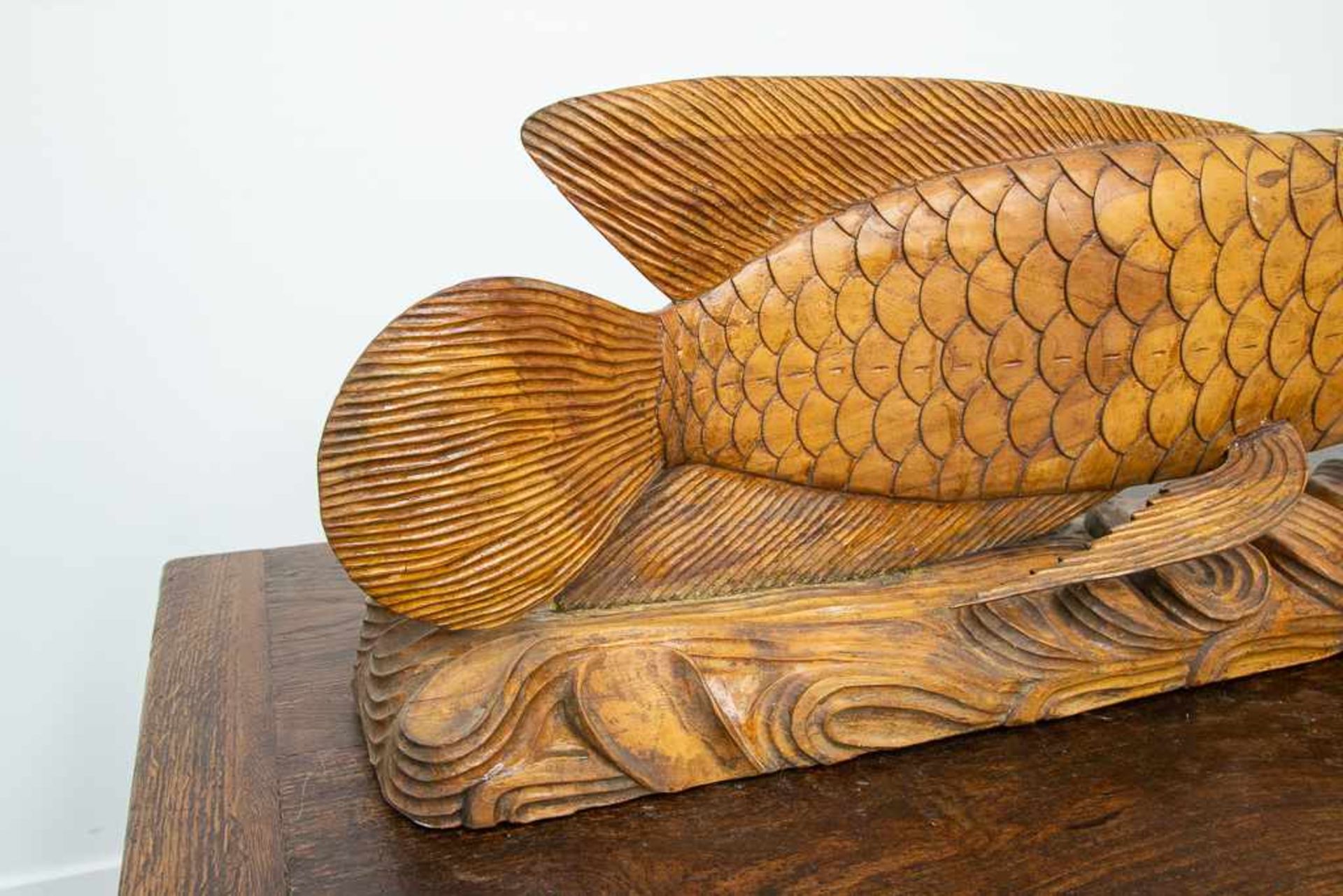 Large hardwood fish - Bild 2 aus 15