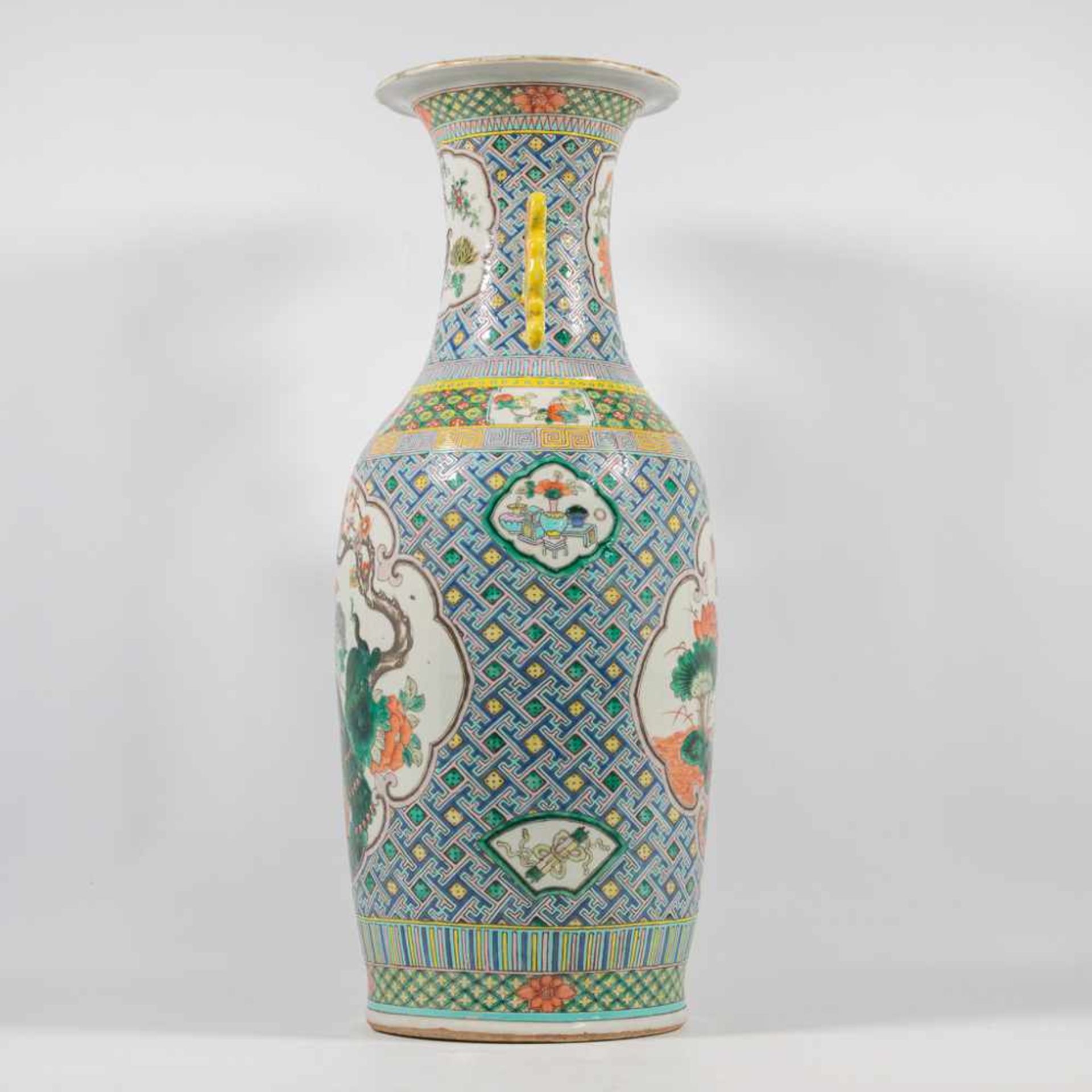 Chinese vase with peacock decor - Image 14 of 16