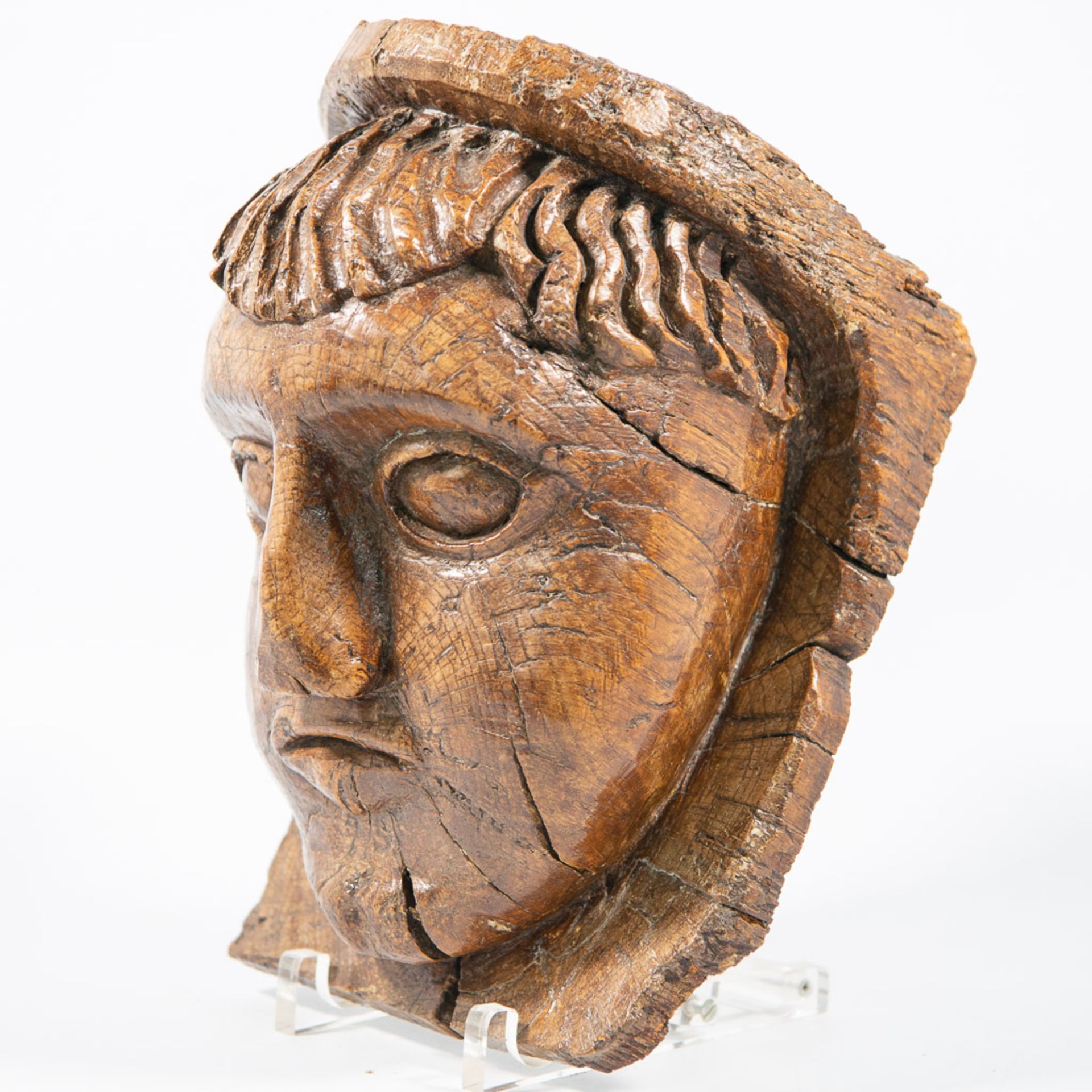 Hand Sculptured wood Corbel - Image 8 of 9