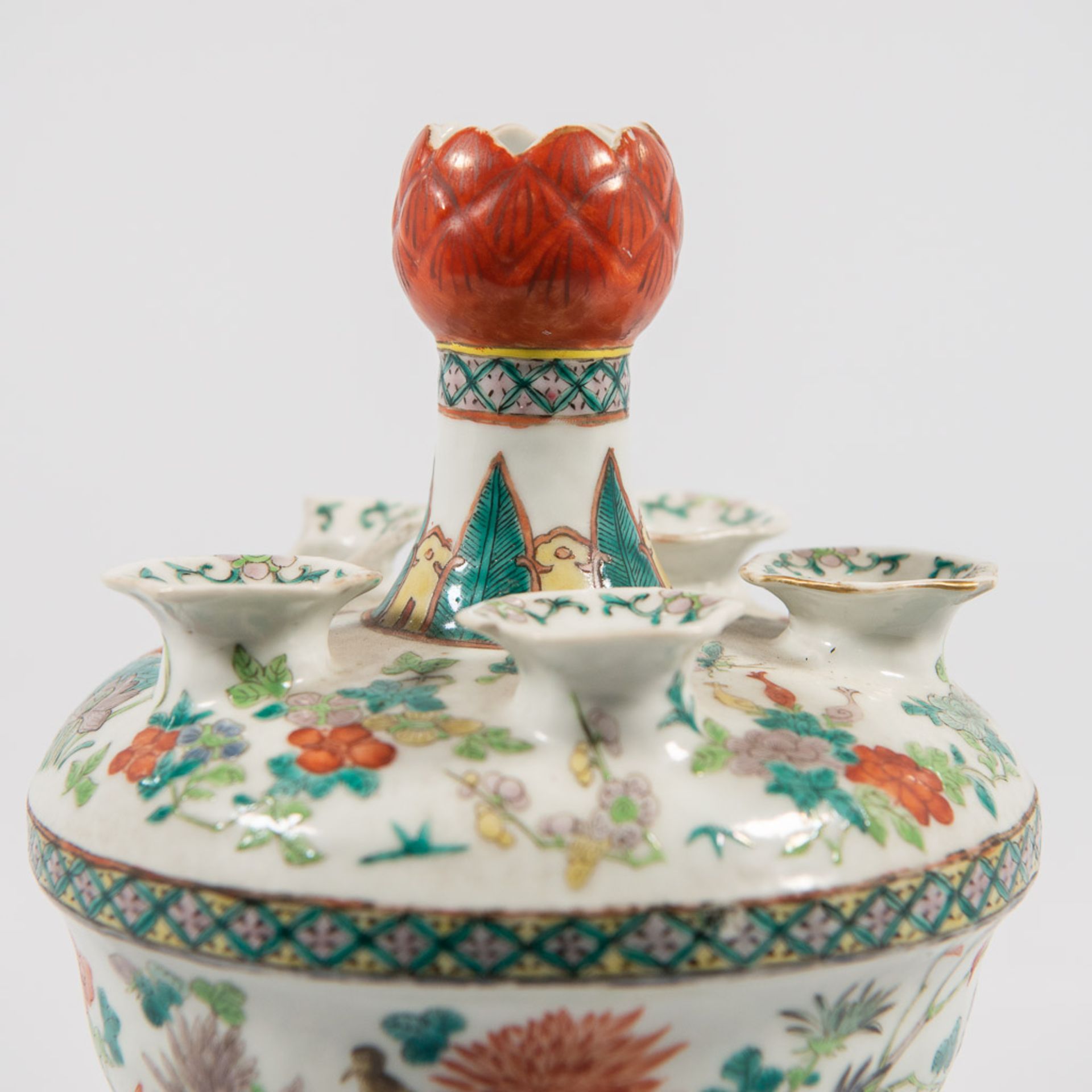 Chinese Tulip vase - Image 8 of 15