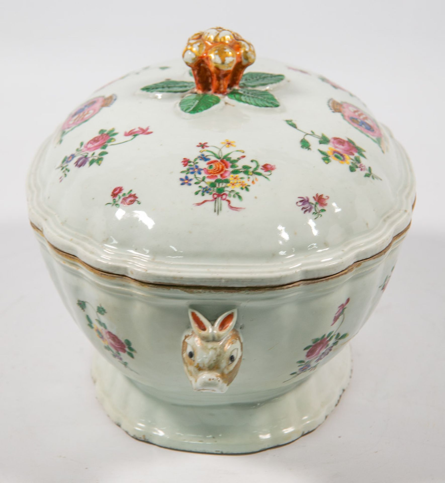 Tureen in the style of export porcelain. - Image 8 of 12