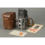 A Beautyflex V TLR Camera,