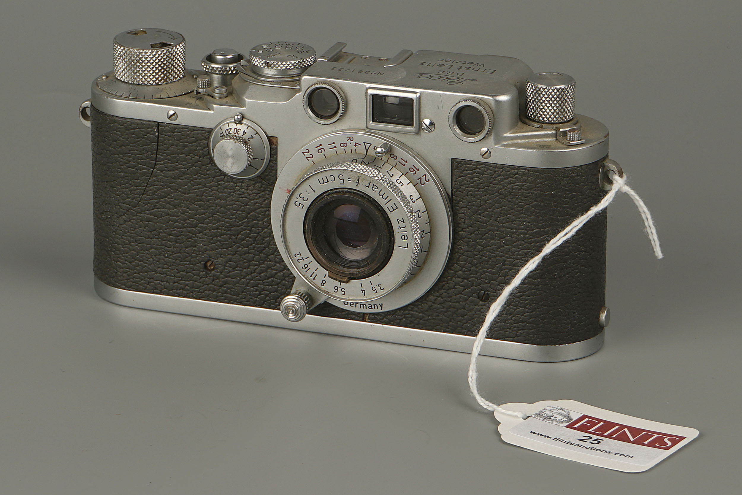 A Leica IIIc Rangefinder Camera,