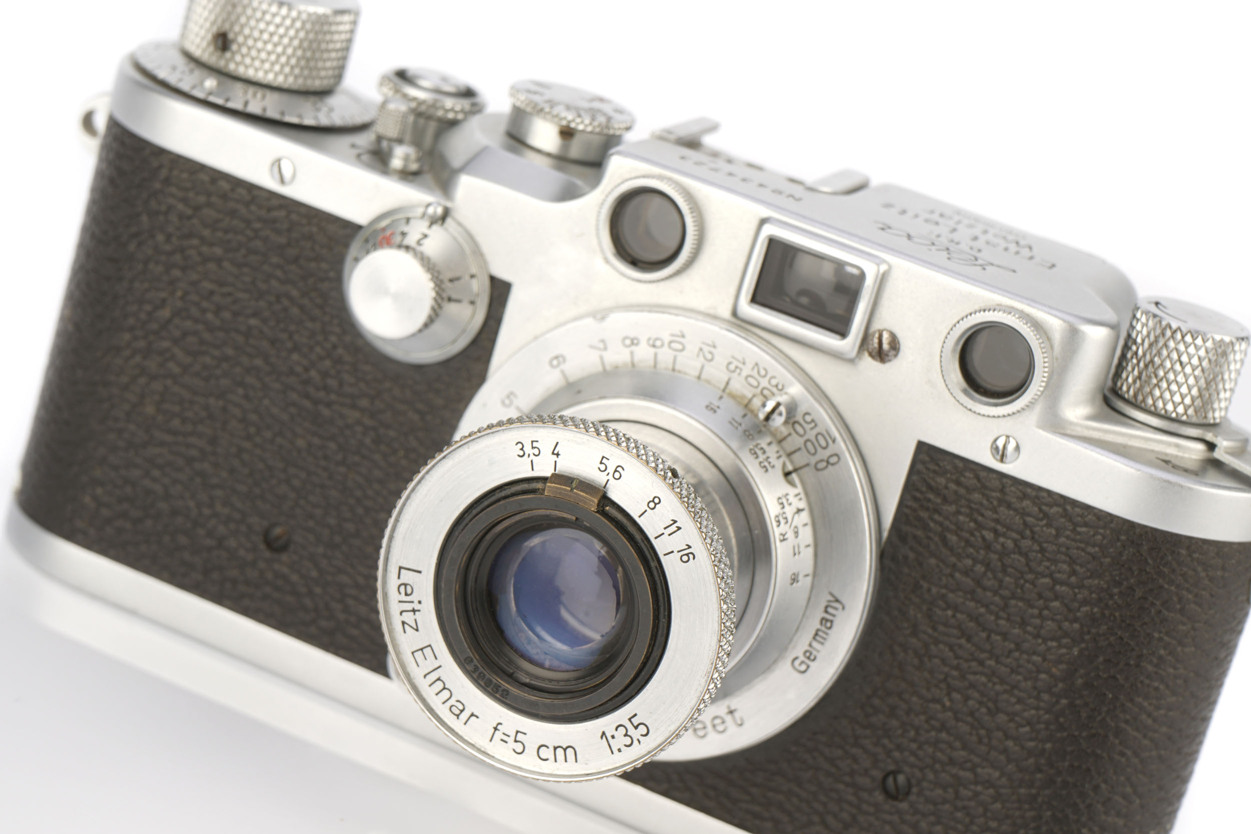 A Leica IIIc Rangefinder Camera, - Image 3 of 4