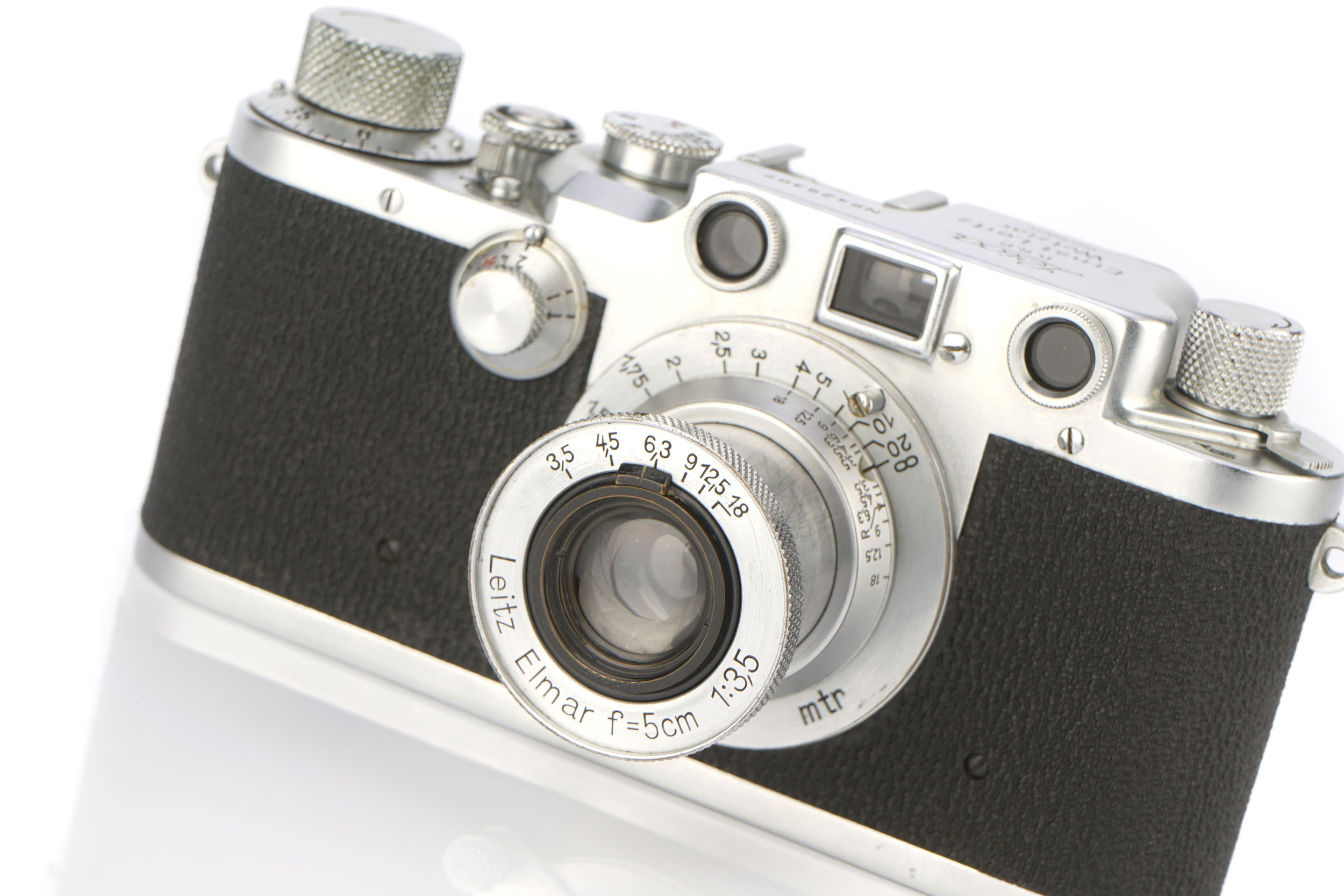 A Leica IIIc 'Sharkskin' Rangefinder Camera, - Image 3 of 4