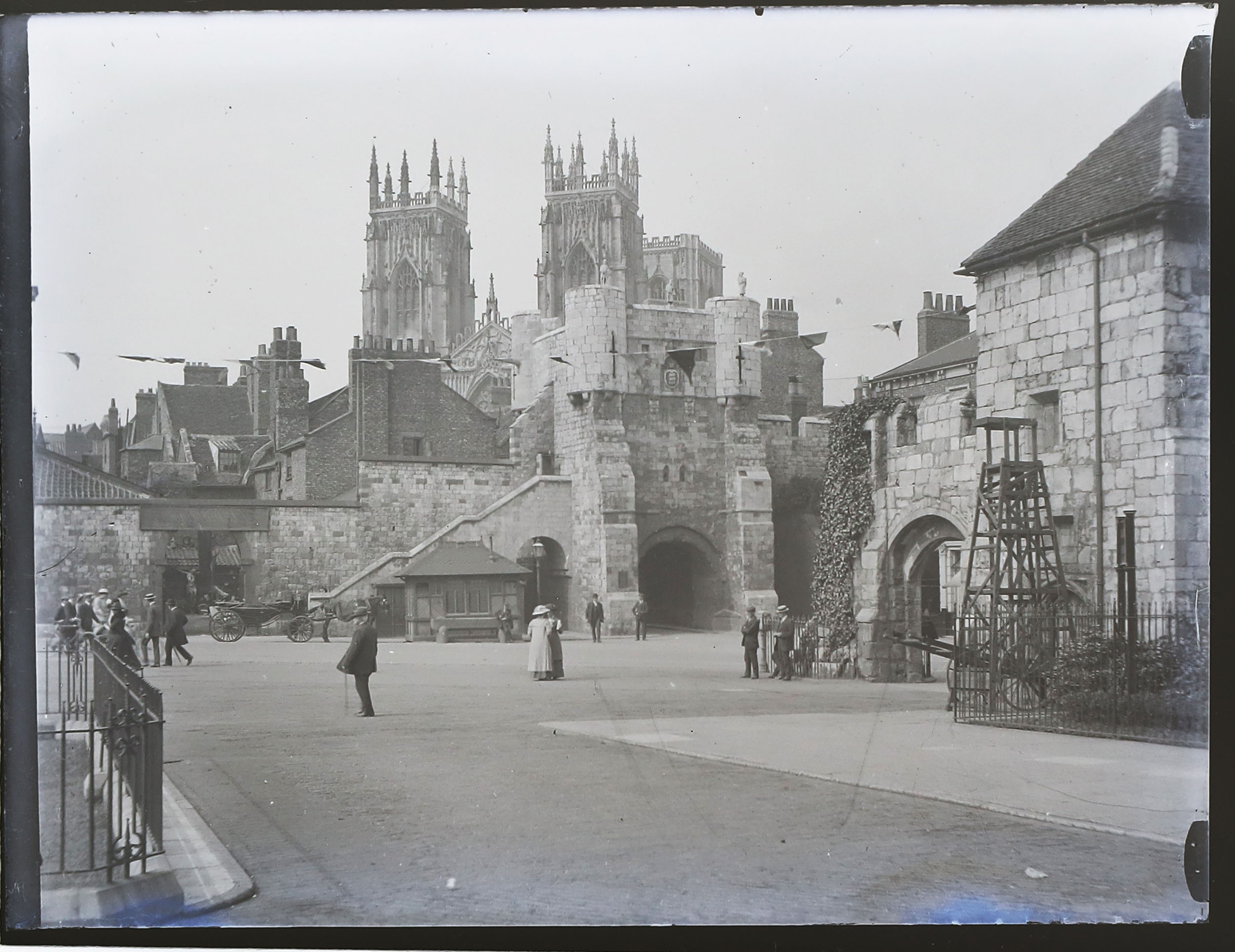 A Large Collection of Glass Plate Negatives, - Image 23 of 23