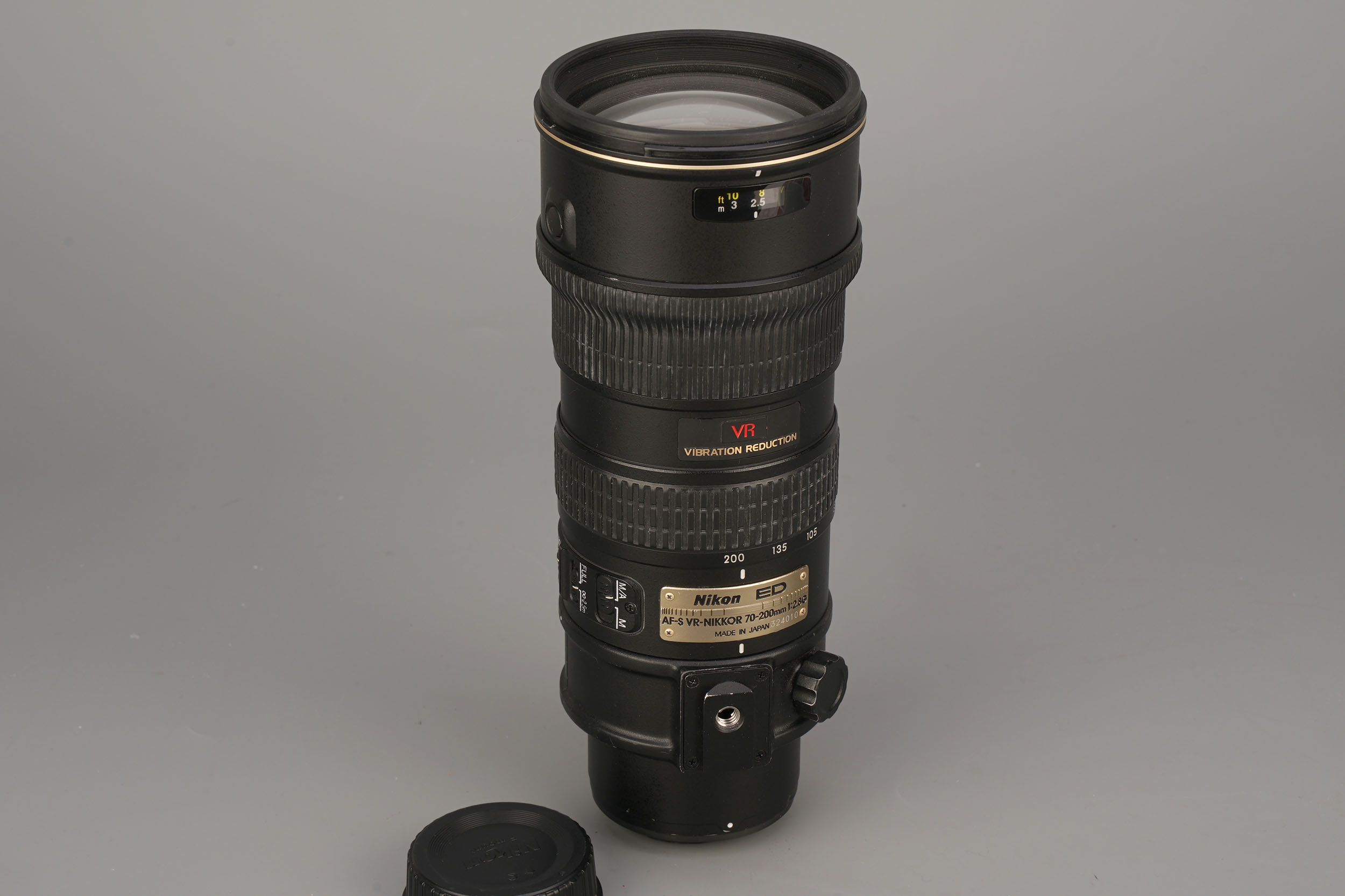 A Nikon AF-S VR-Nikkor ED G f/2.8 70-200mm Lens,