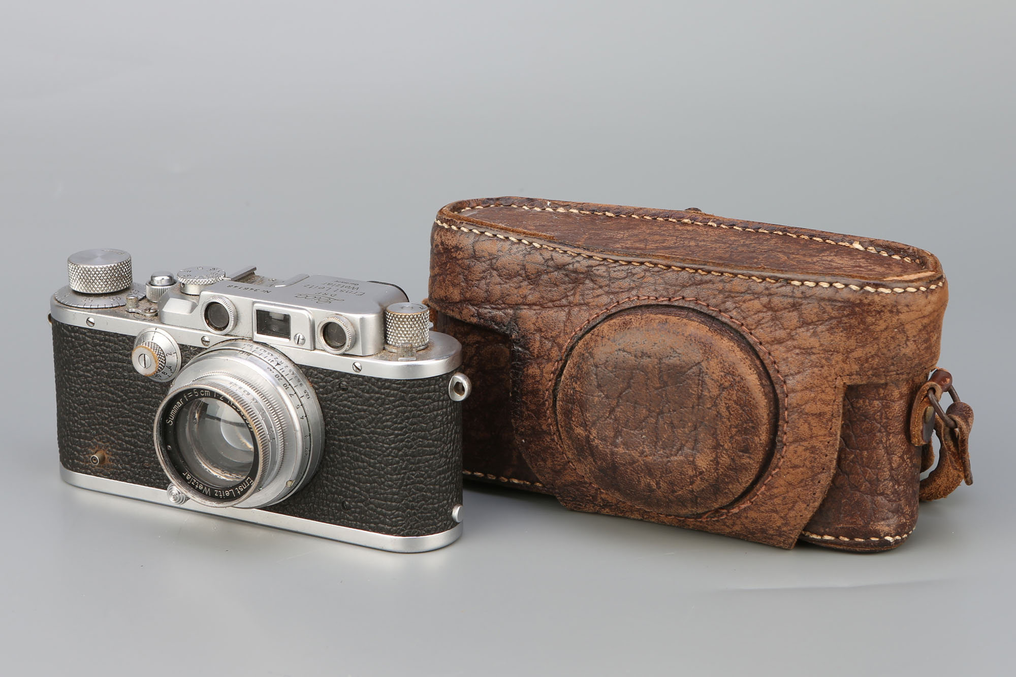 A Leica IIIb Rangefinder Camera,
