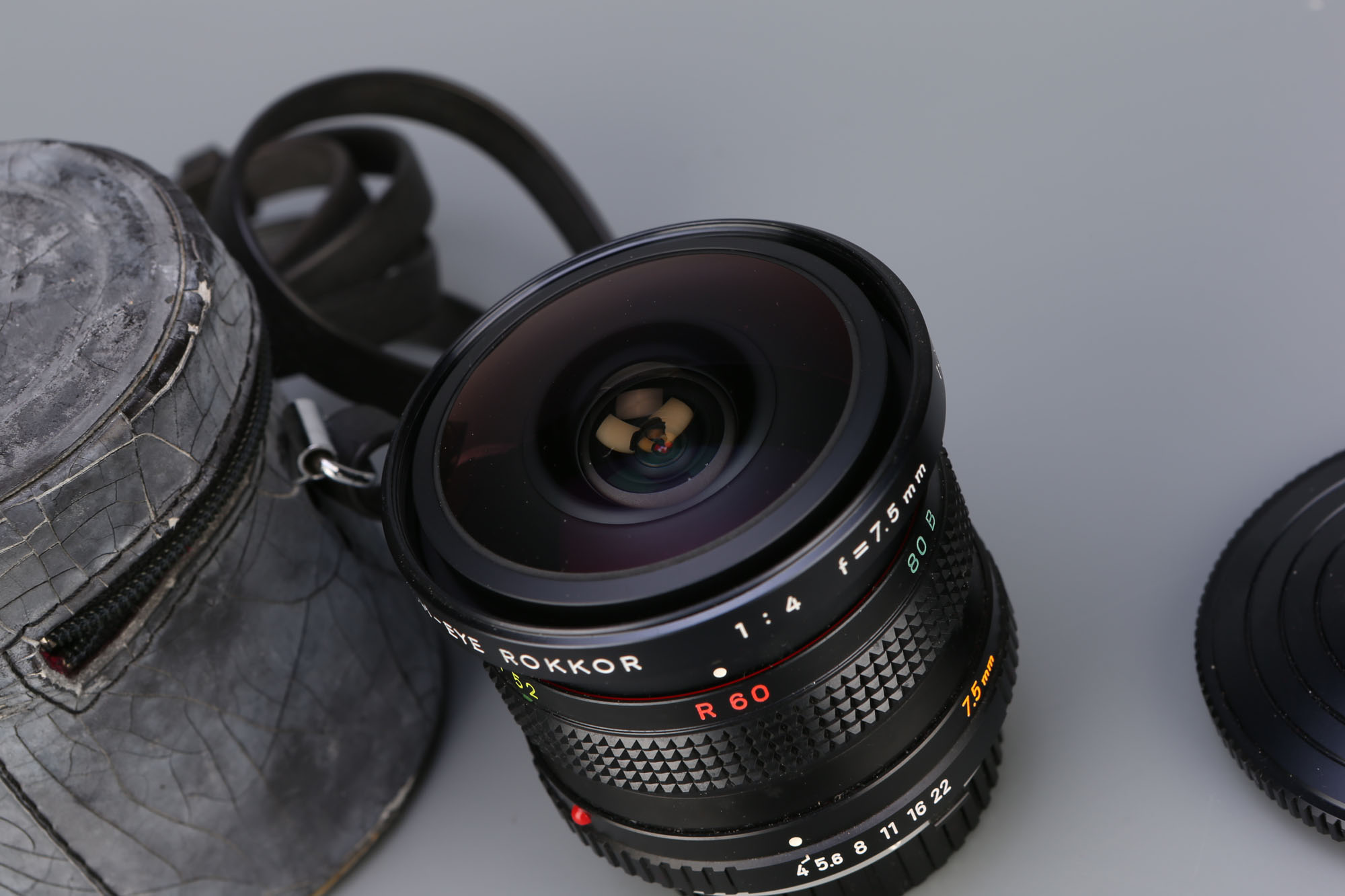 A Minolta MD Fish-Eye Rokkor f/4 7.5mm Lens, - Image 2 of 3