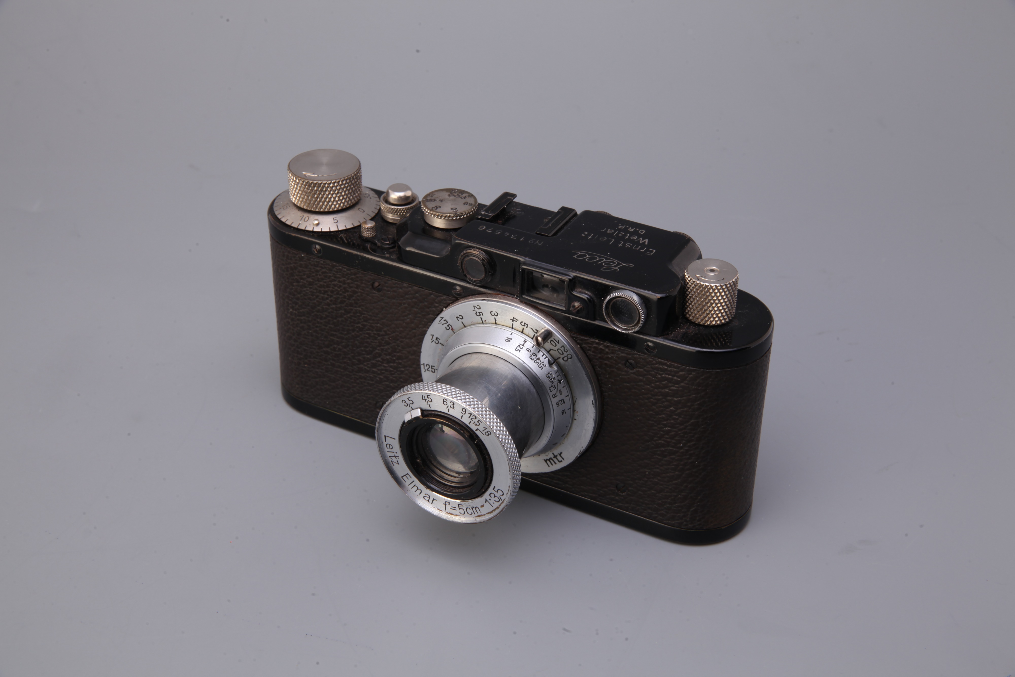 A Leica II Rangefinder Camera,