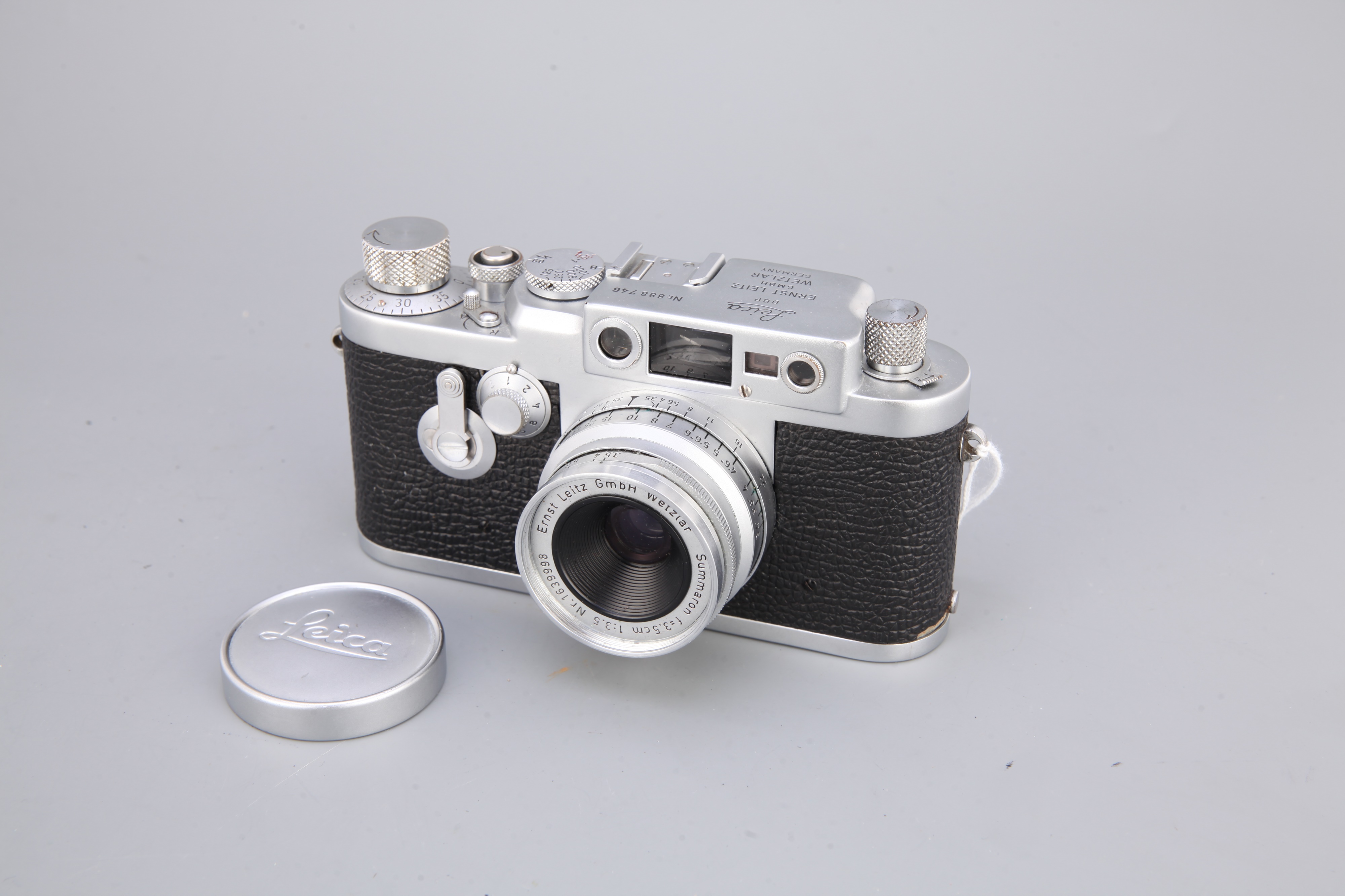 A Leica IIIg Rangefinder Camera