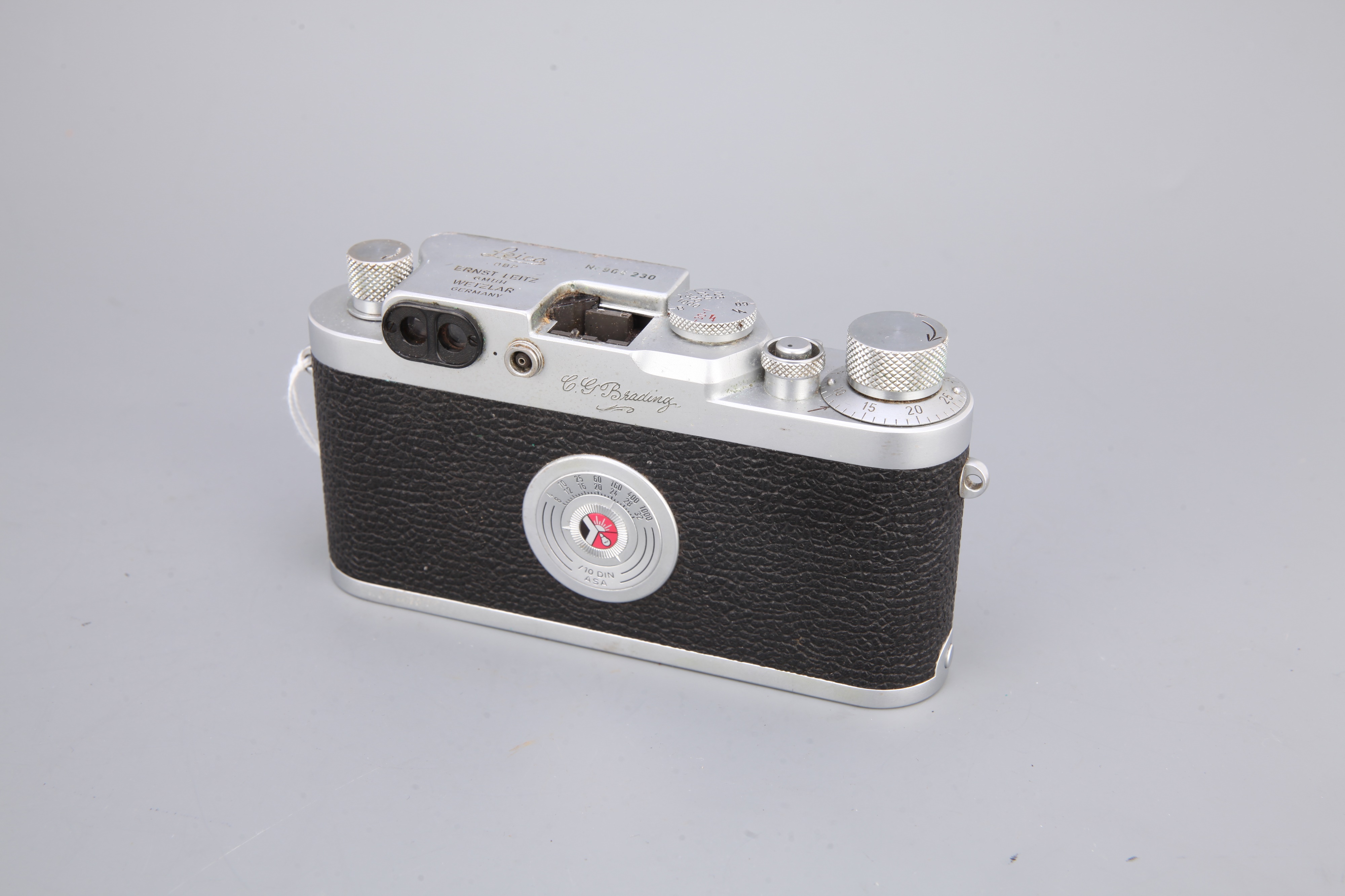 A Leica IIIg Rangefinder Camera - Image 2 of 2