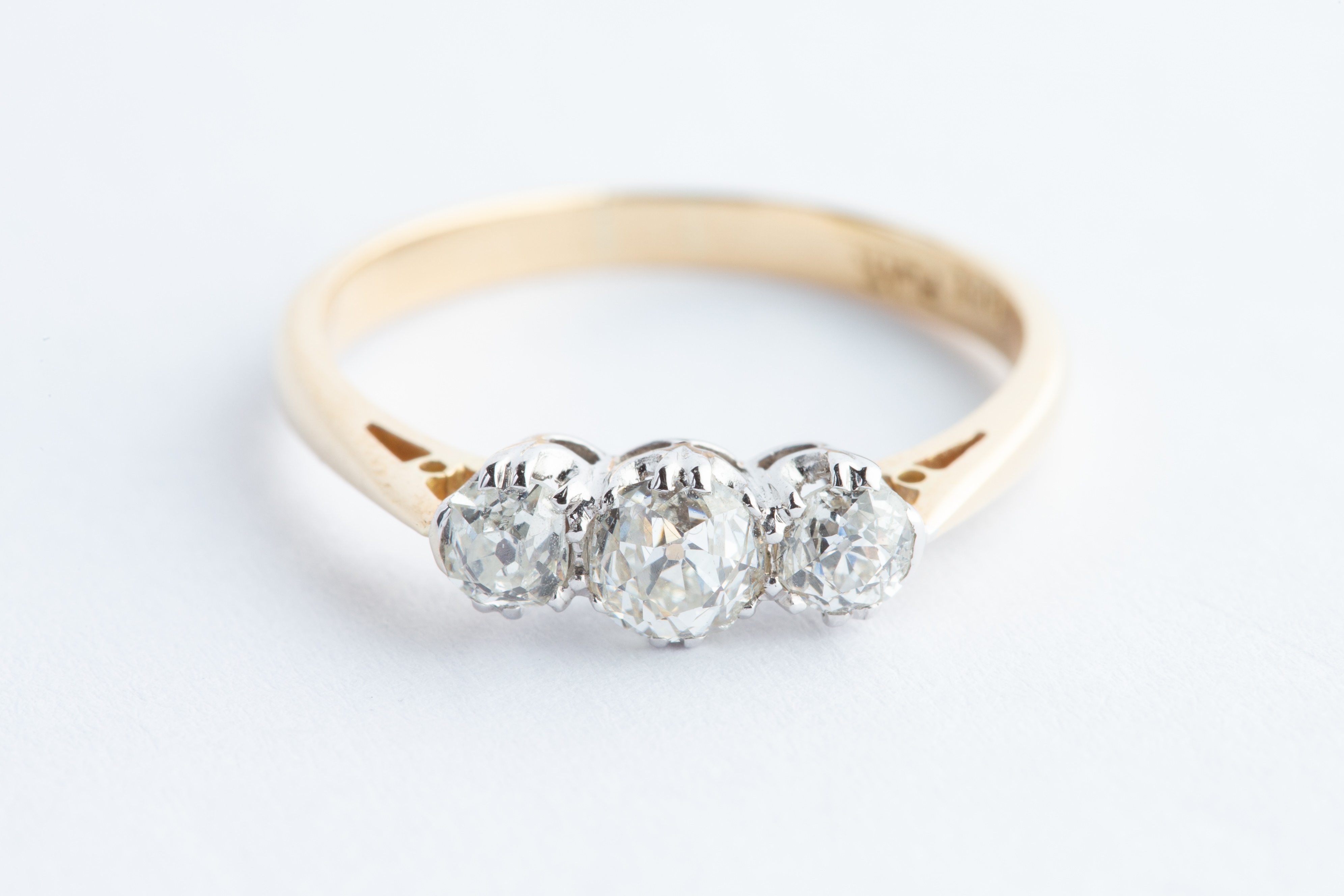 A 18ct Yellow Gold & Platinum Three Stone Diamond Ring, - Image 2 of 6