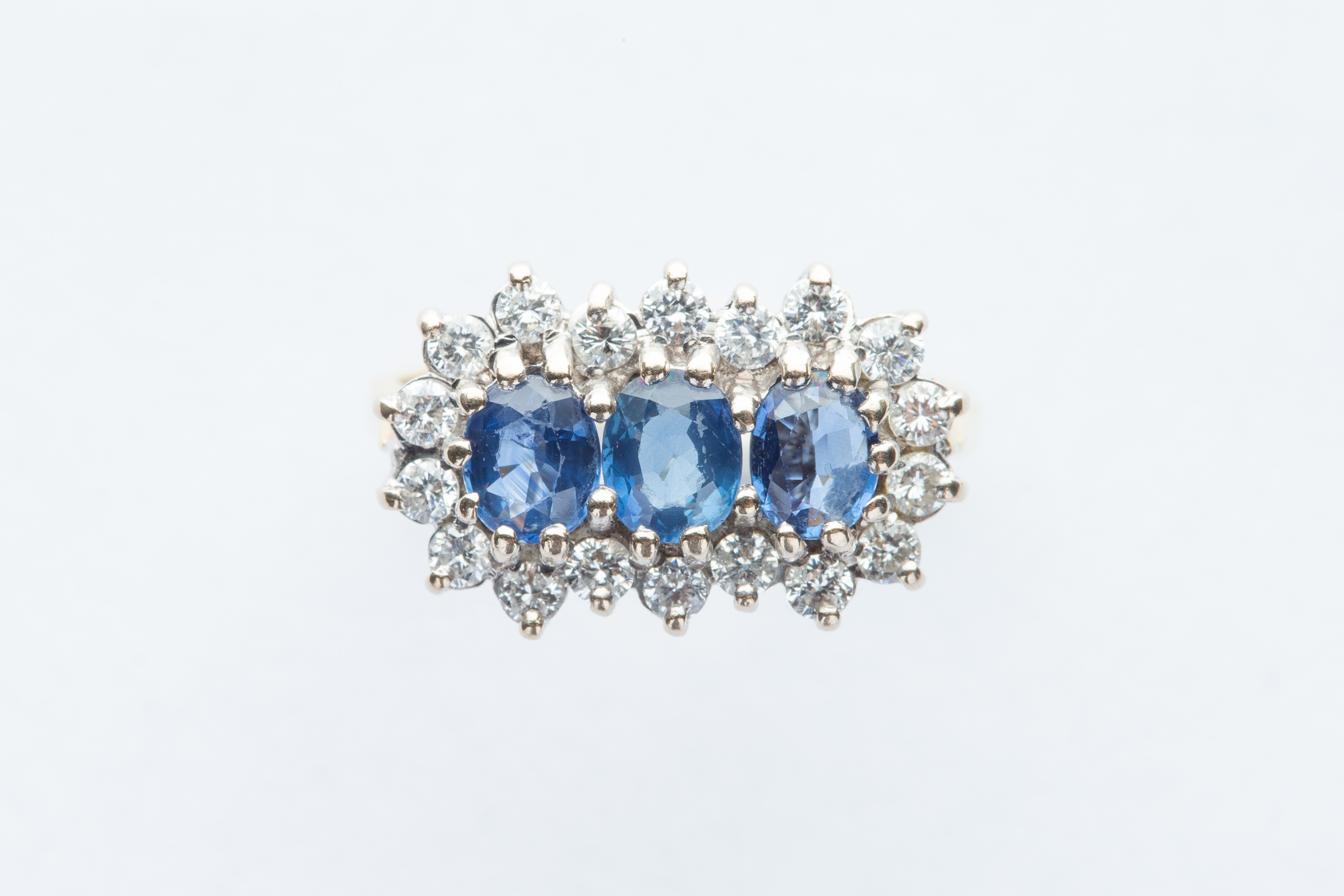 A 18ct Yellow Gold Three Stone Sapphire & Diamond Cluster Ring,