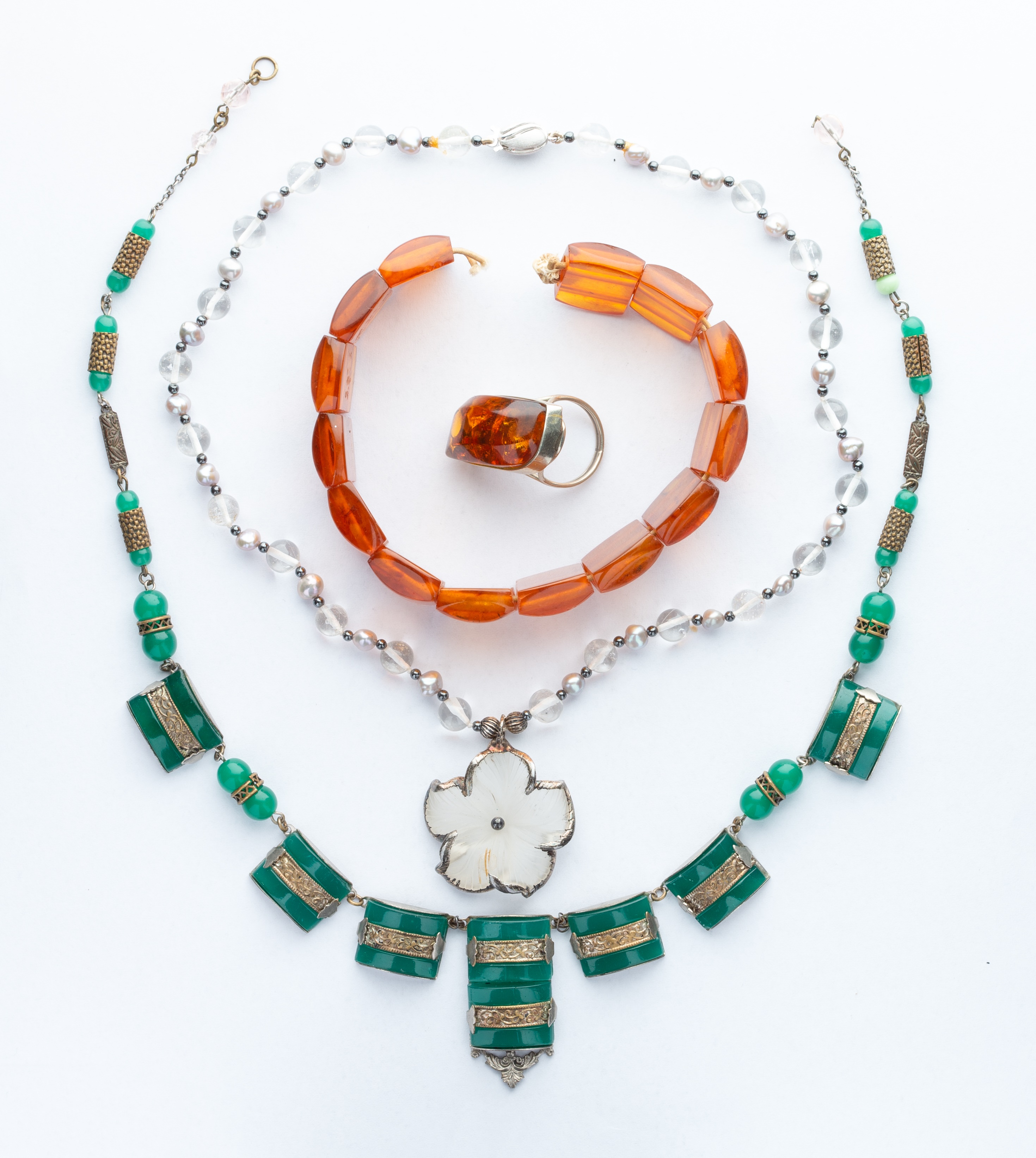 A Mixed Collection of Jade & Amber Jewellery,