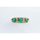 An 18ct Gold Emerald & Diamond Ring,