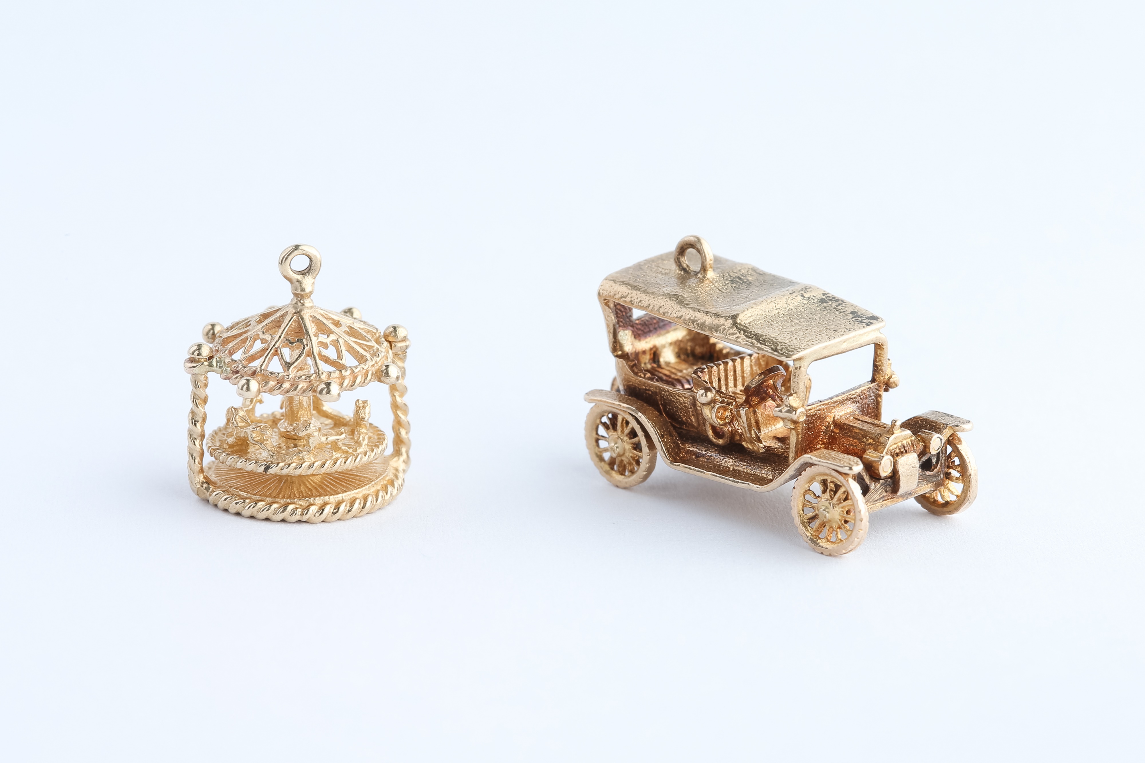 A 9ct Gold Car Charm,