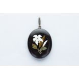 An Ashford Marble Mourning Pendant,