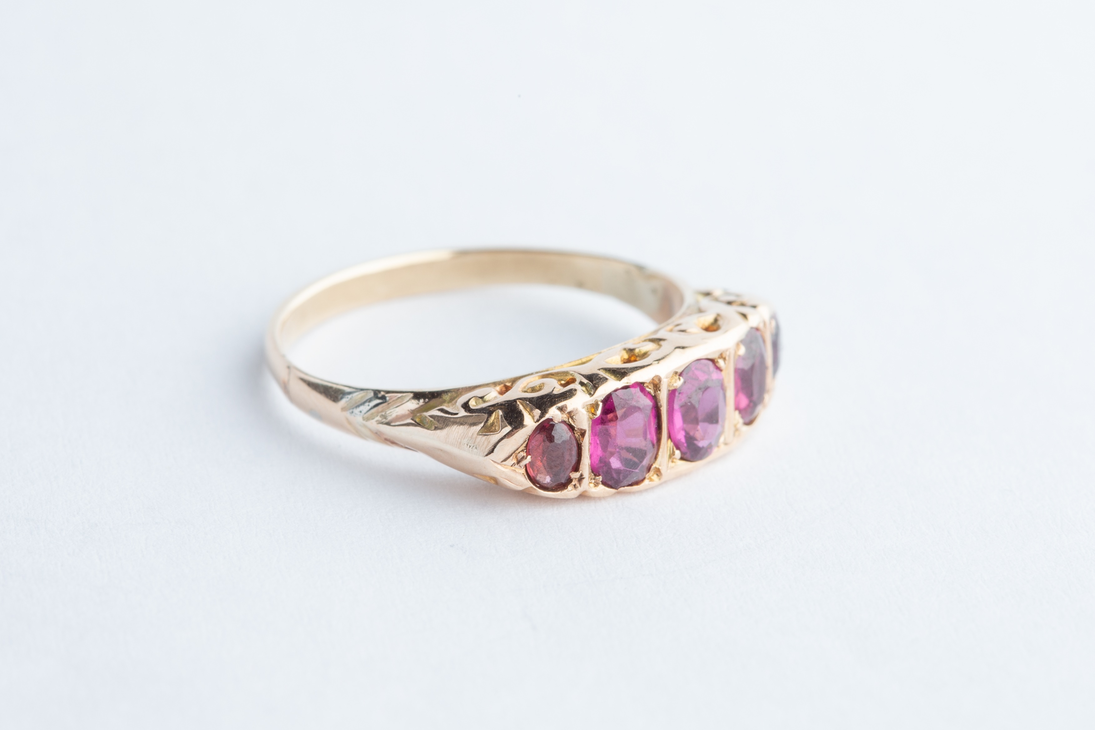 A 9ct Yellow Gold Garnet Vintage Dress Ring, - Image 3 of 6