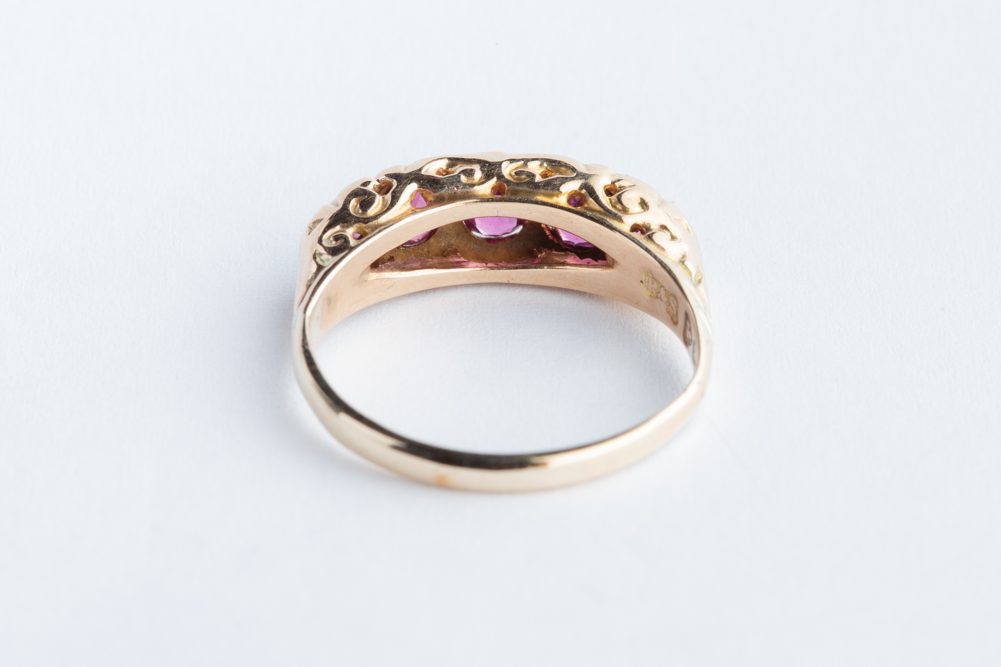 A 9ct Yellow Gold Garnet Vintage Dress Ring, - Image 5 of 6