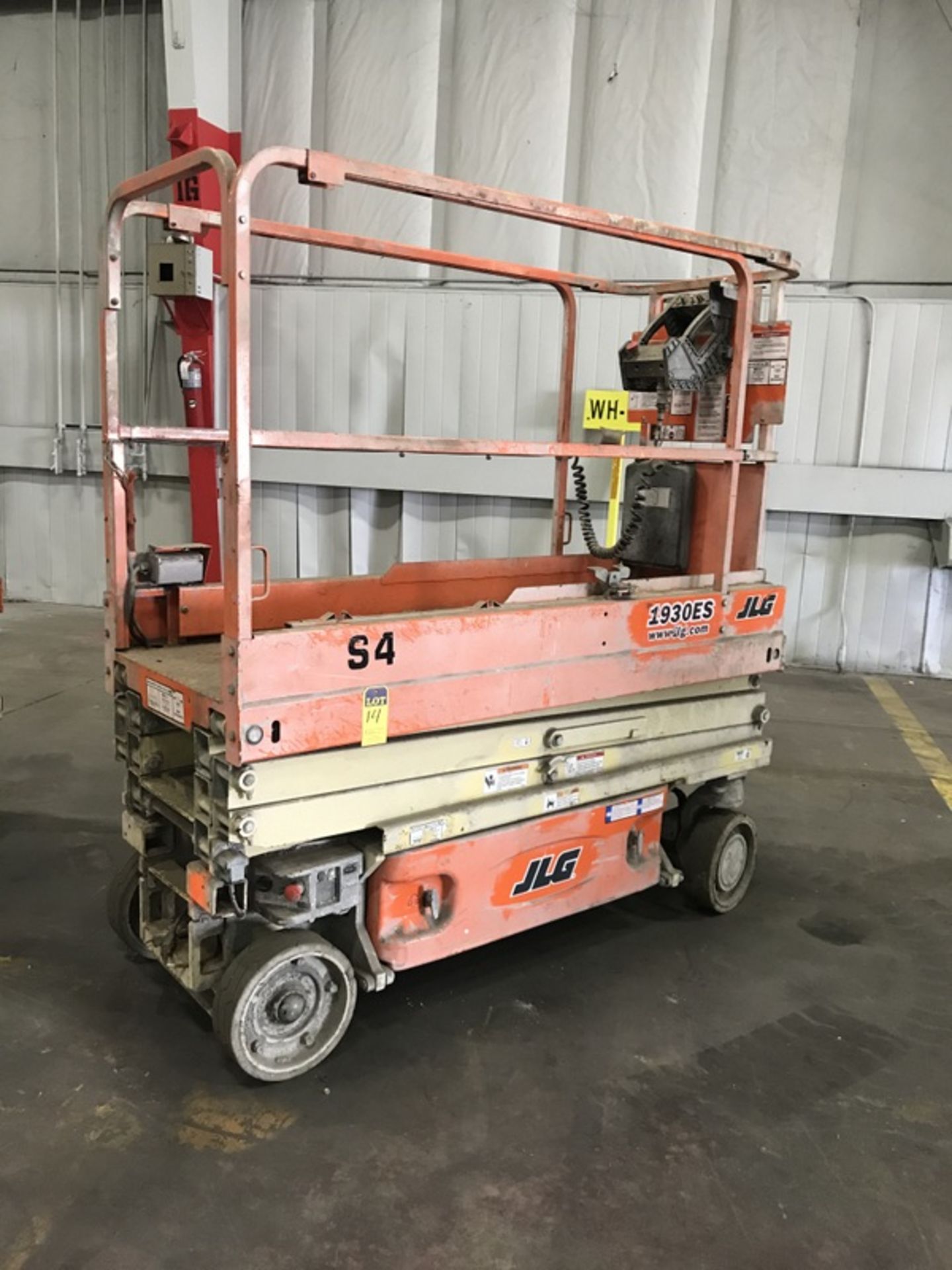 #s4 jlg model 1930es self propelled scissor lift s/n 200252790, 65 hours