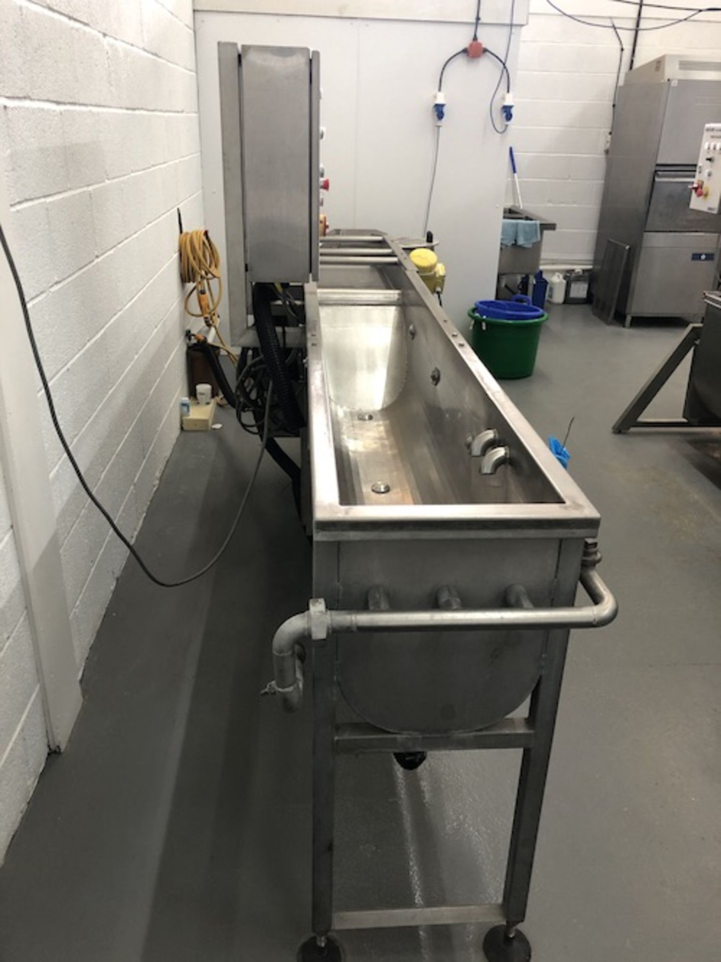 EILLERT FLUME WASHER YEAR 2018. LO £20. - Image 2 of 3