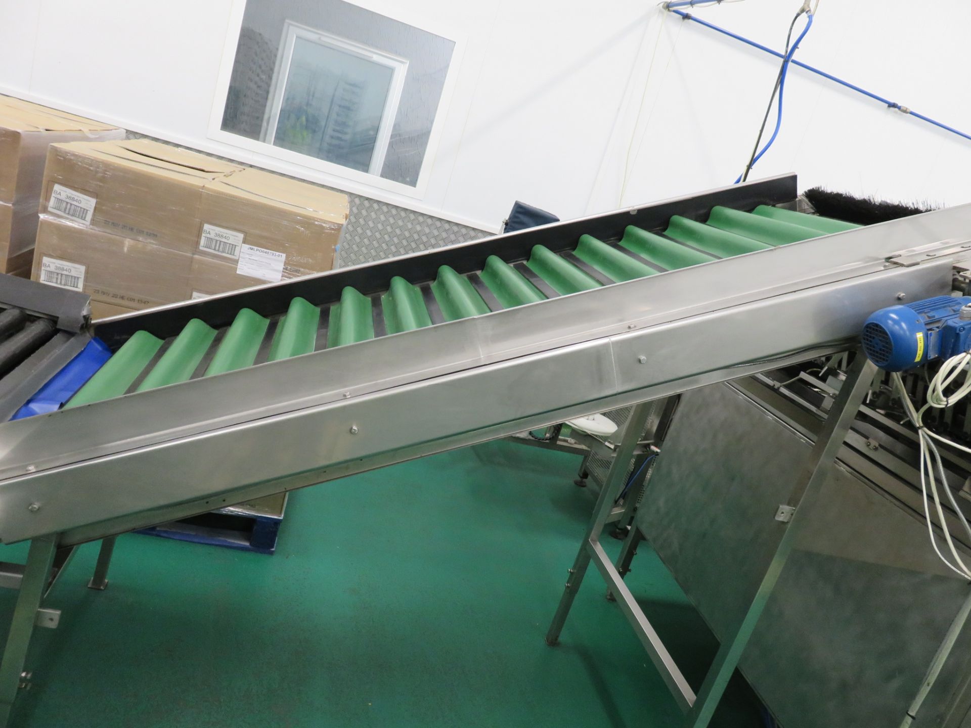 FLIGHTED CONVEYOR - Image 3 of 3