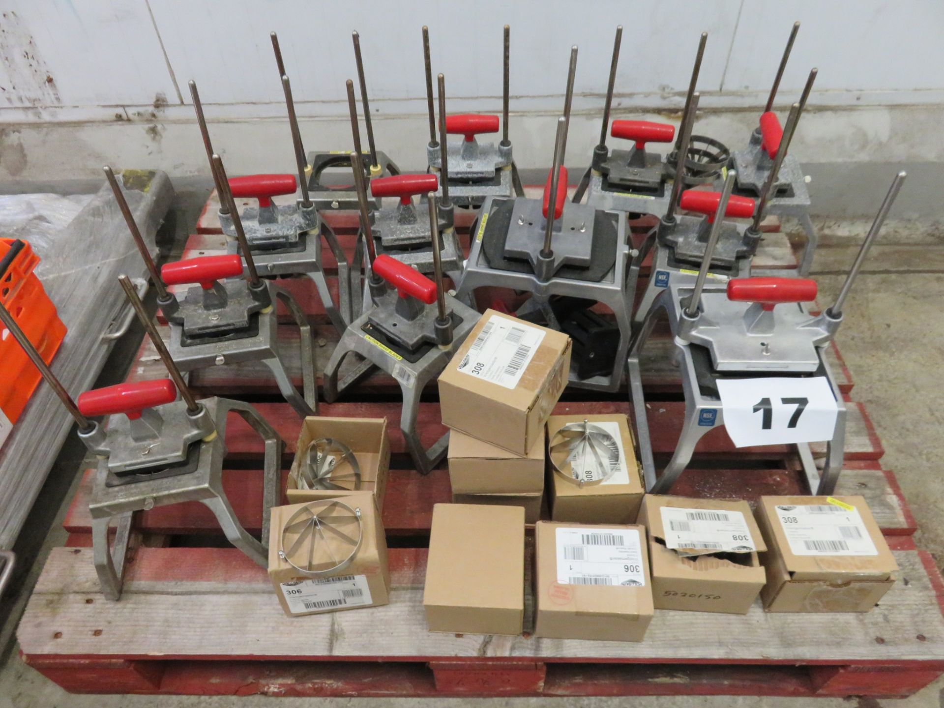 PALLET CONTAINING SEGMENTERS AND STRIP CUTTERS.