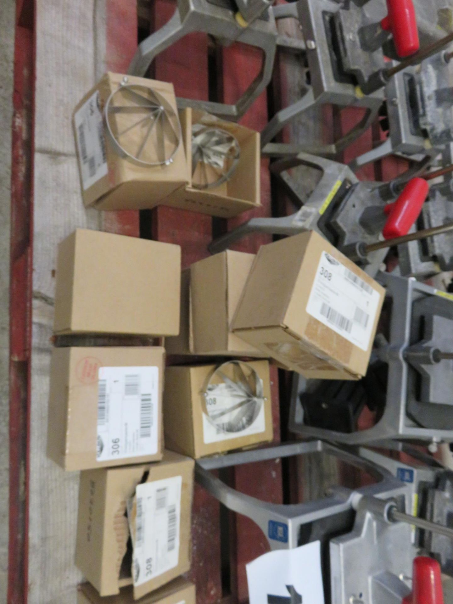 PALLET CONTAINING SEGMENTERS AND STRIP CUTTERS. - Image 5 of 5