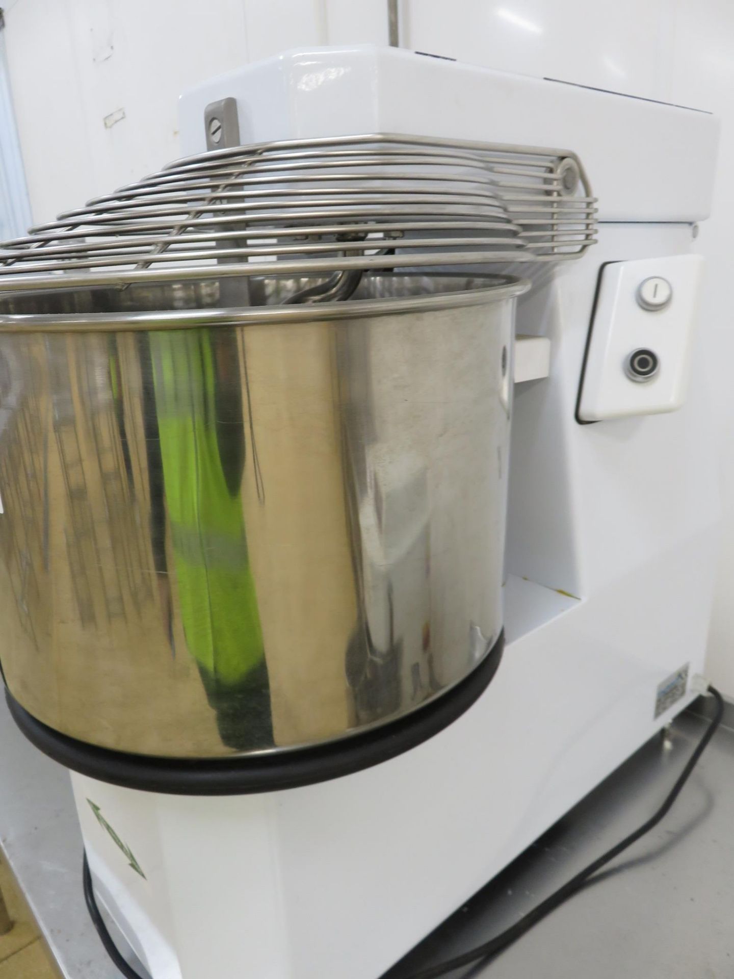 KINGFISHER TABLE TOP SPIRAL MIXER. - Image 4 of 5