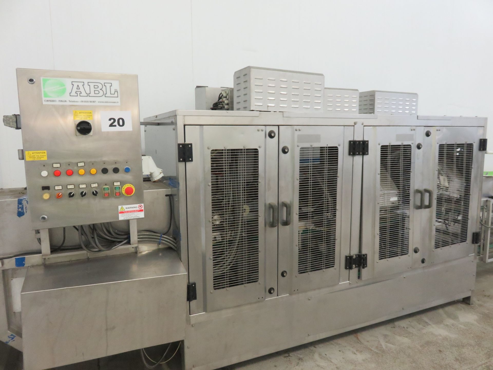 ABL GTF PINEAPPLE AND MELON AUTOMATIC CHUNKING MACHINE.