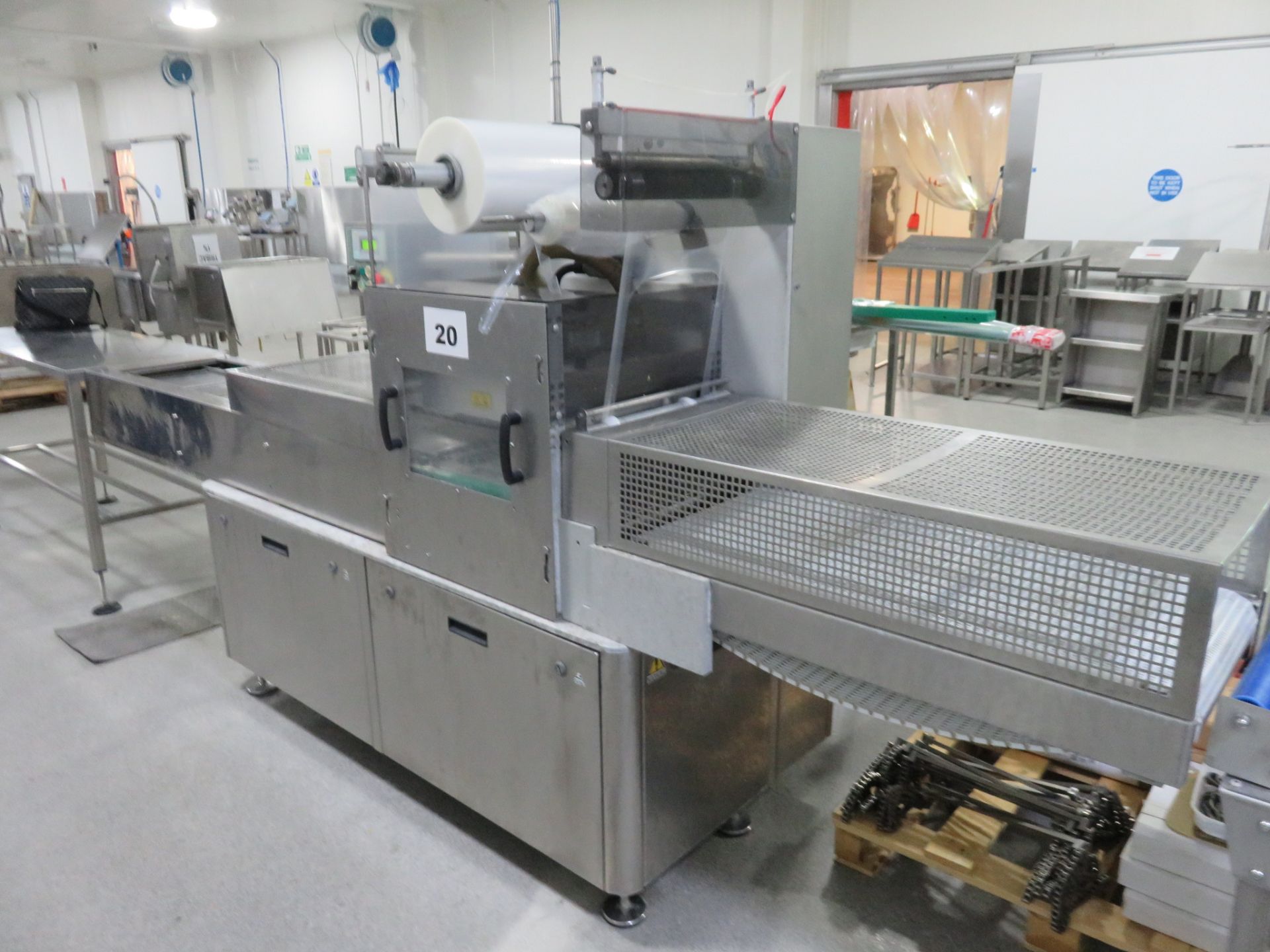 *** SOLD *** POLIMOON 1711VG SEMI-AUTO TRAY SEALING MACHINE.