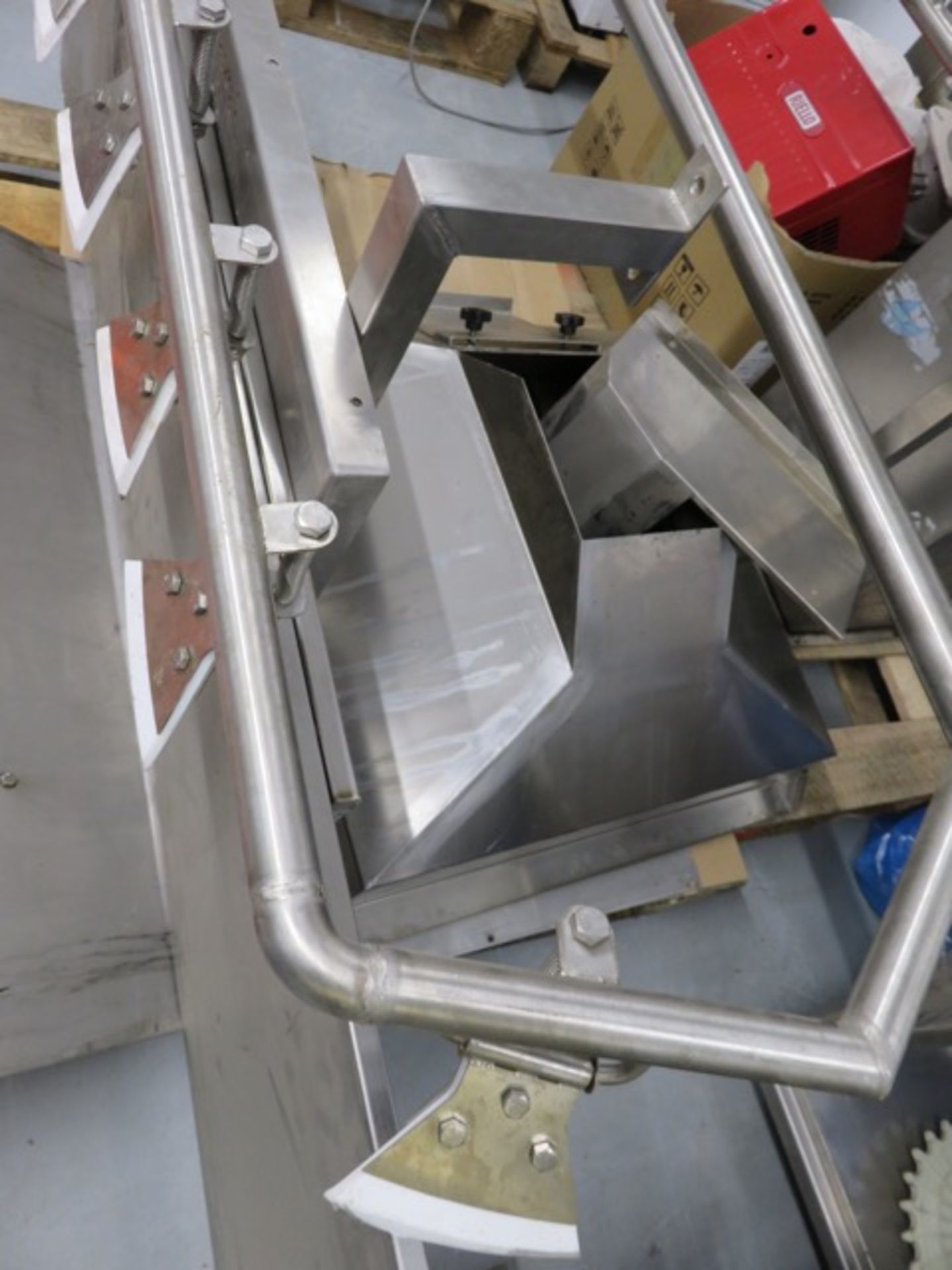 BUCKET ELEVATOR (DISMANTLED). - Image 3 of 11