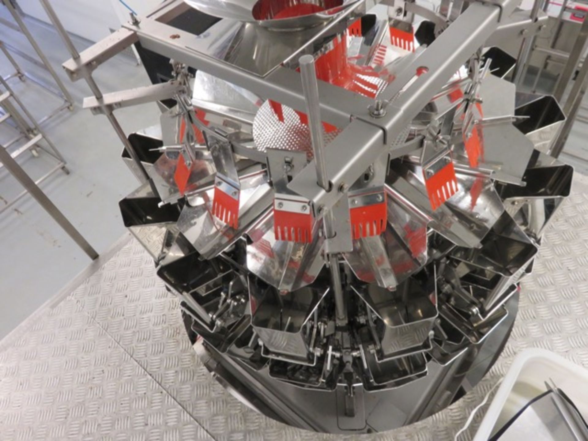 ISHIDA 14 HEAD MULTI HEAD WEIGHER. - Image 7 of 30