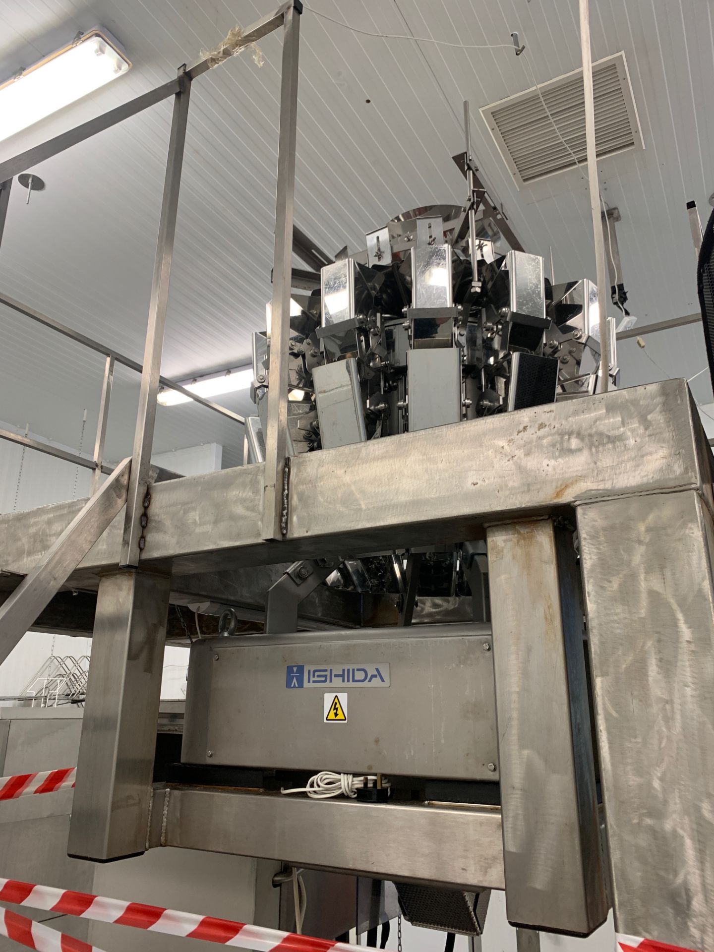 ISHIDA 14 HEAD MULTI HEAD WEIGHER. - Image 12 of 30