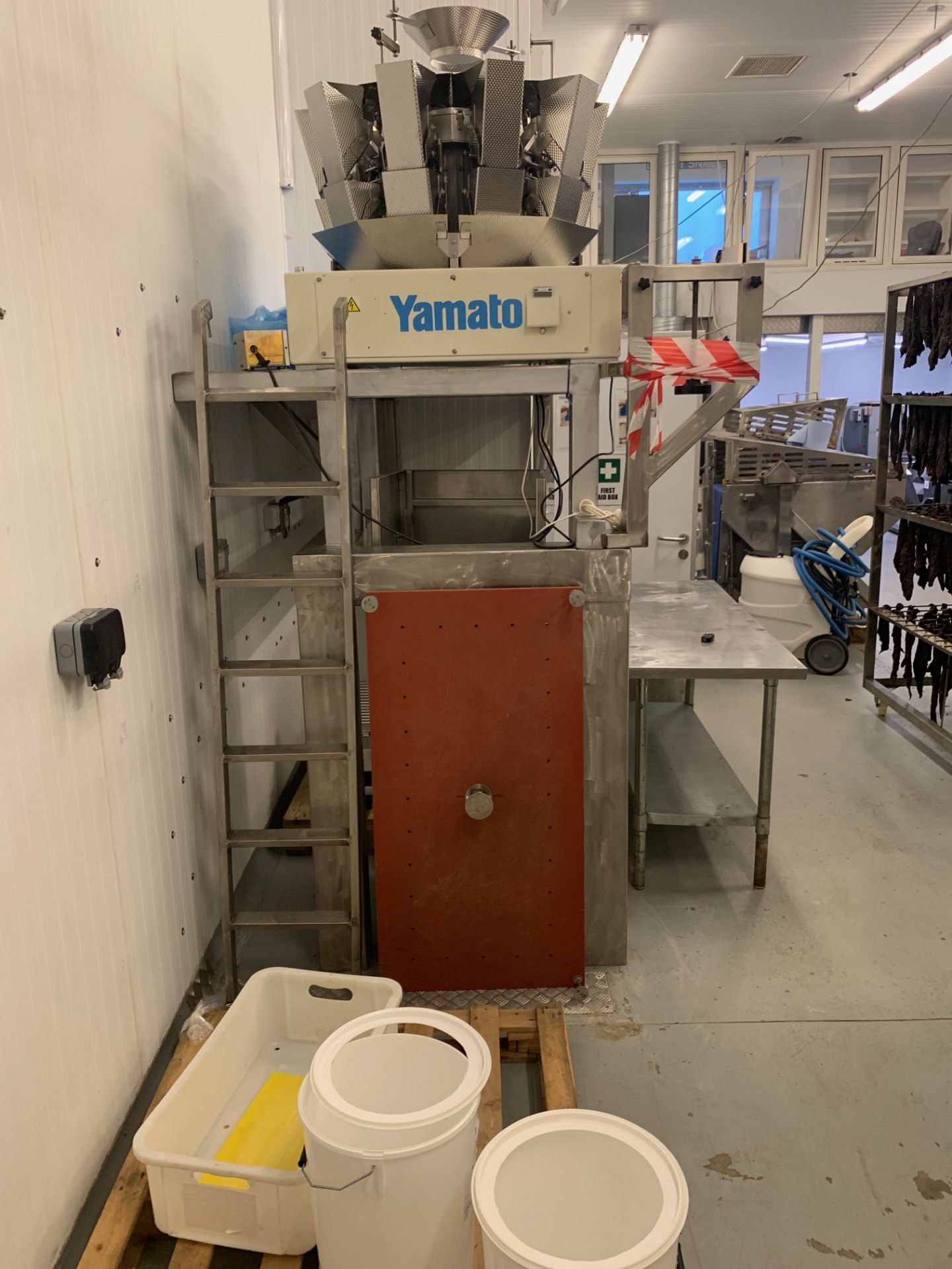 YAMATO 10 HEAD MULTI HEAD WEIGHER. COMPLETE WITH VIBRATORY HOOPER - Image 10 of 10