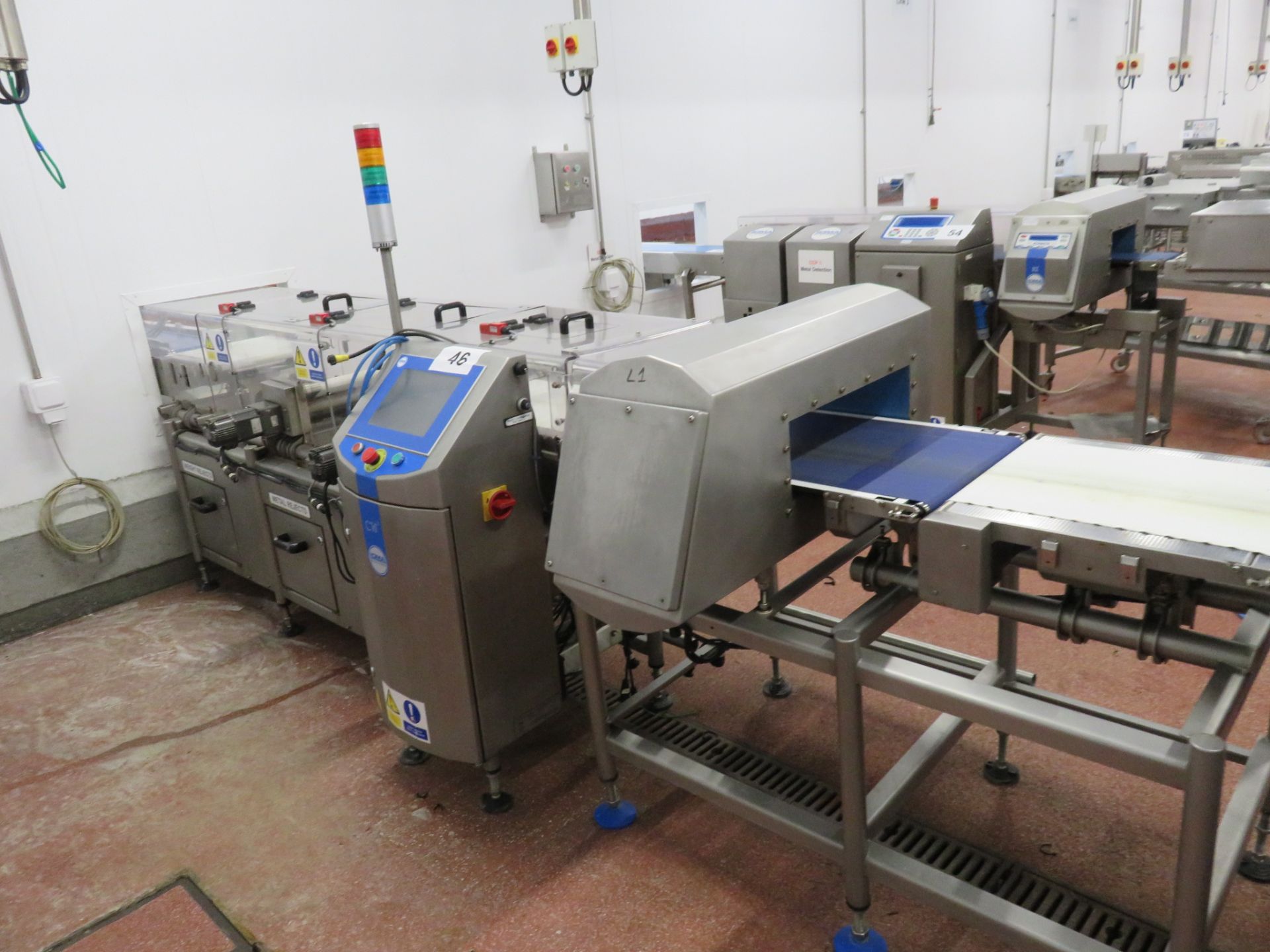 LOMA COMBI UNIT WITH IQ3 HEAD AND CW3 CHECKWEIGHER.