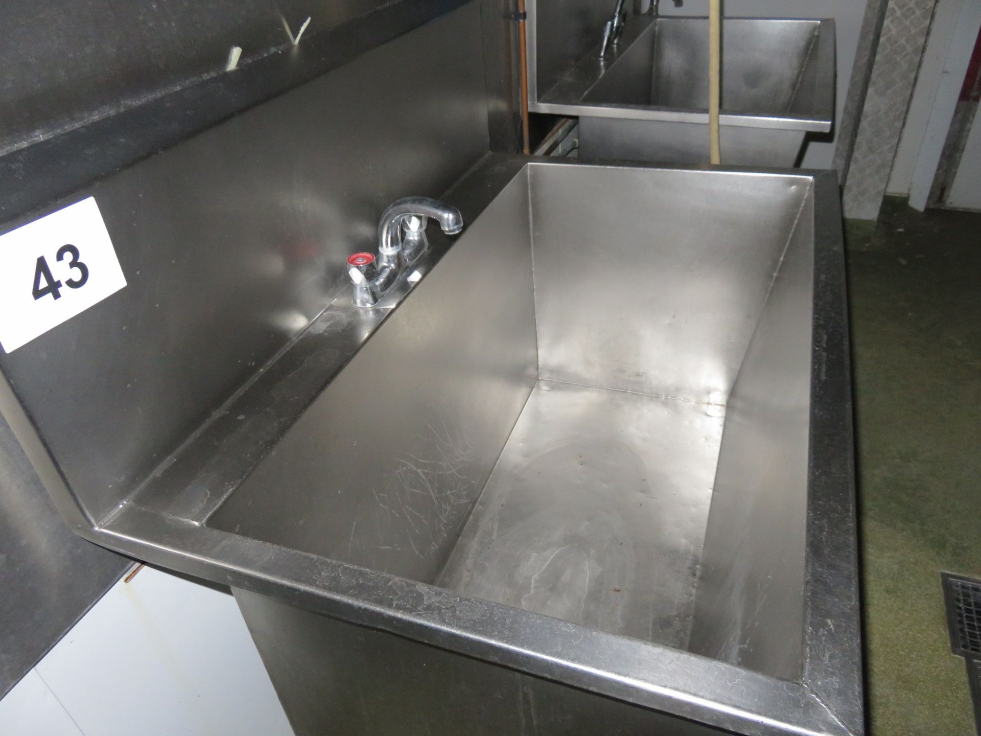 UTENSIL S/S SINK. - Image 2 of 2