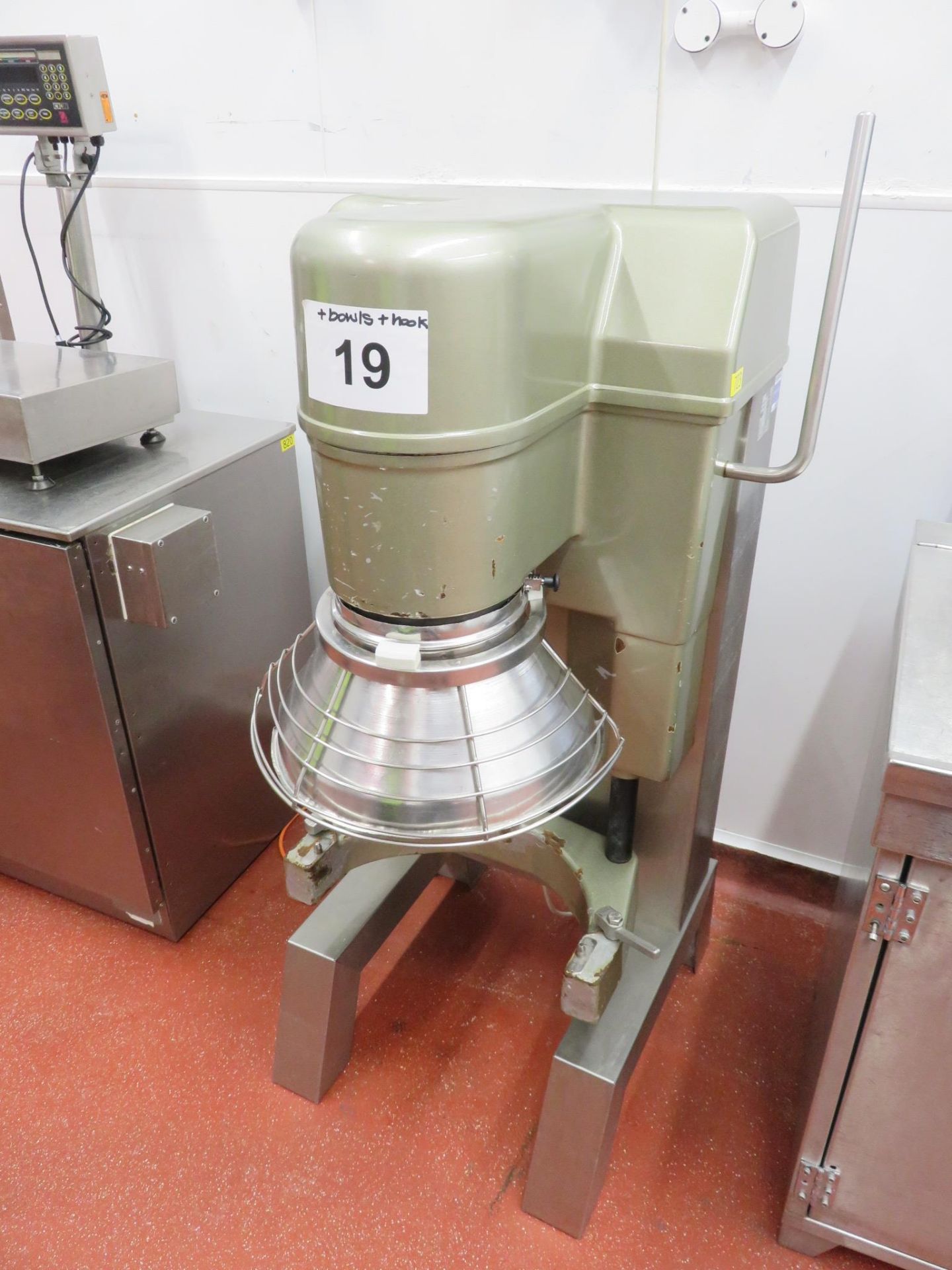 HOBART 40 QUART MIXER.